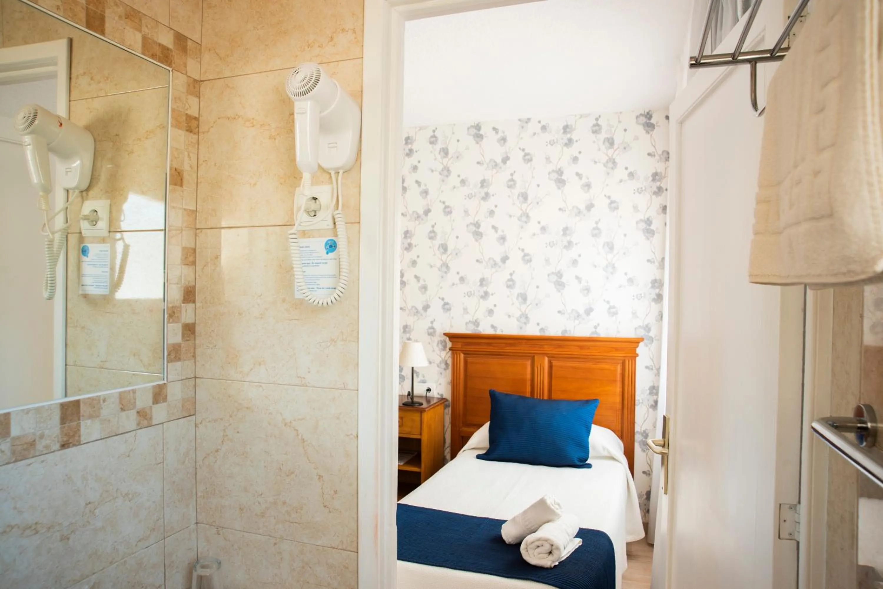 Bedroom, Bed in Hostal Mar y Huerta