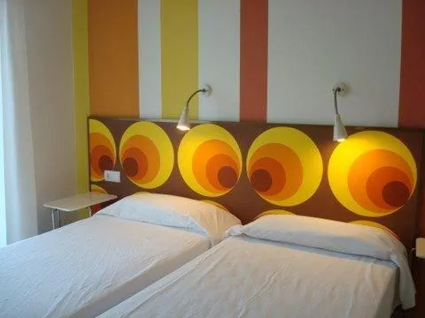 Photo of the whole room, Bed in Can Jurat