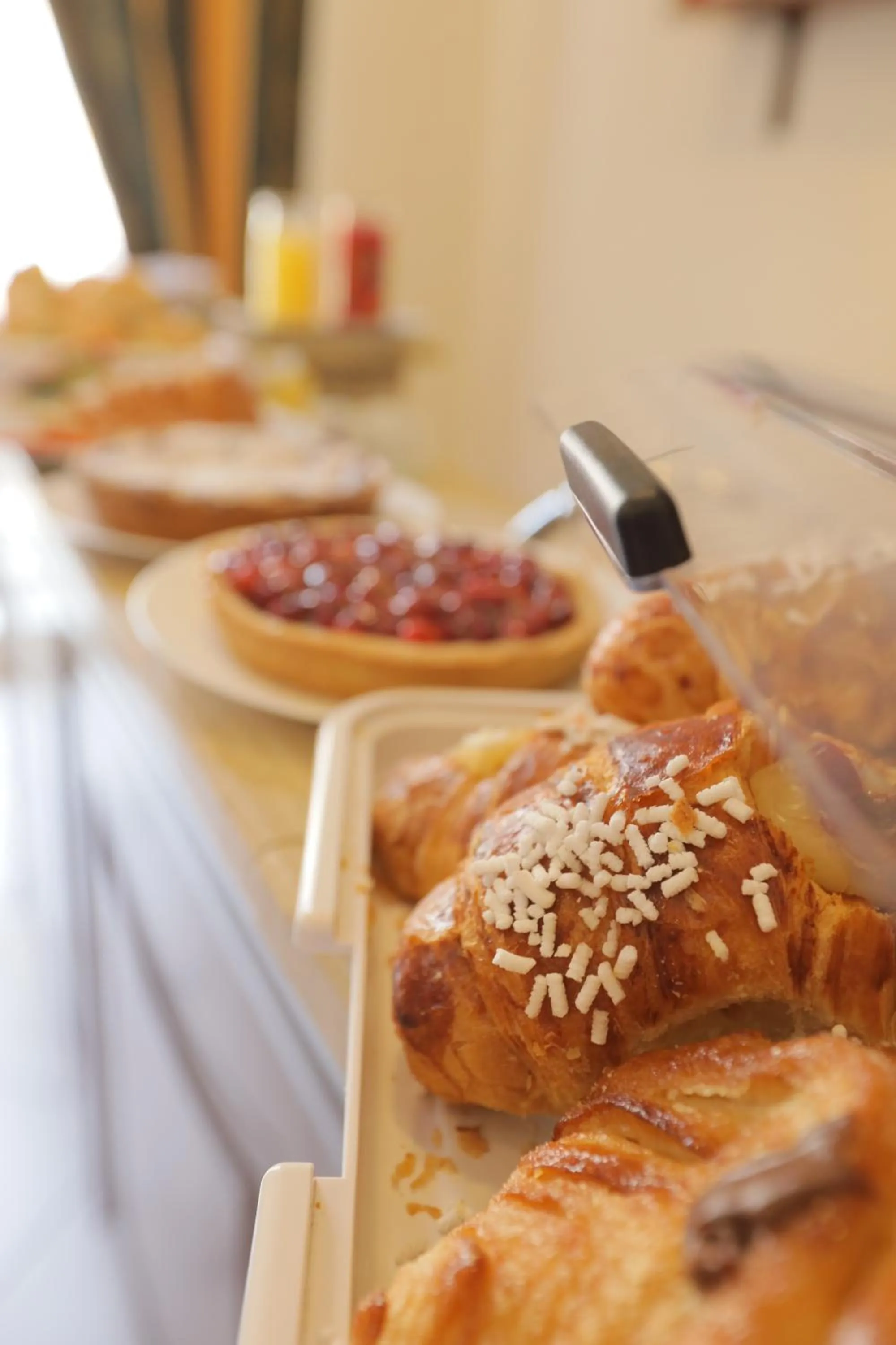 Breakfast in Garibaldi Suite