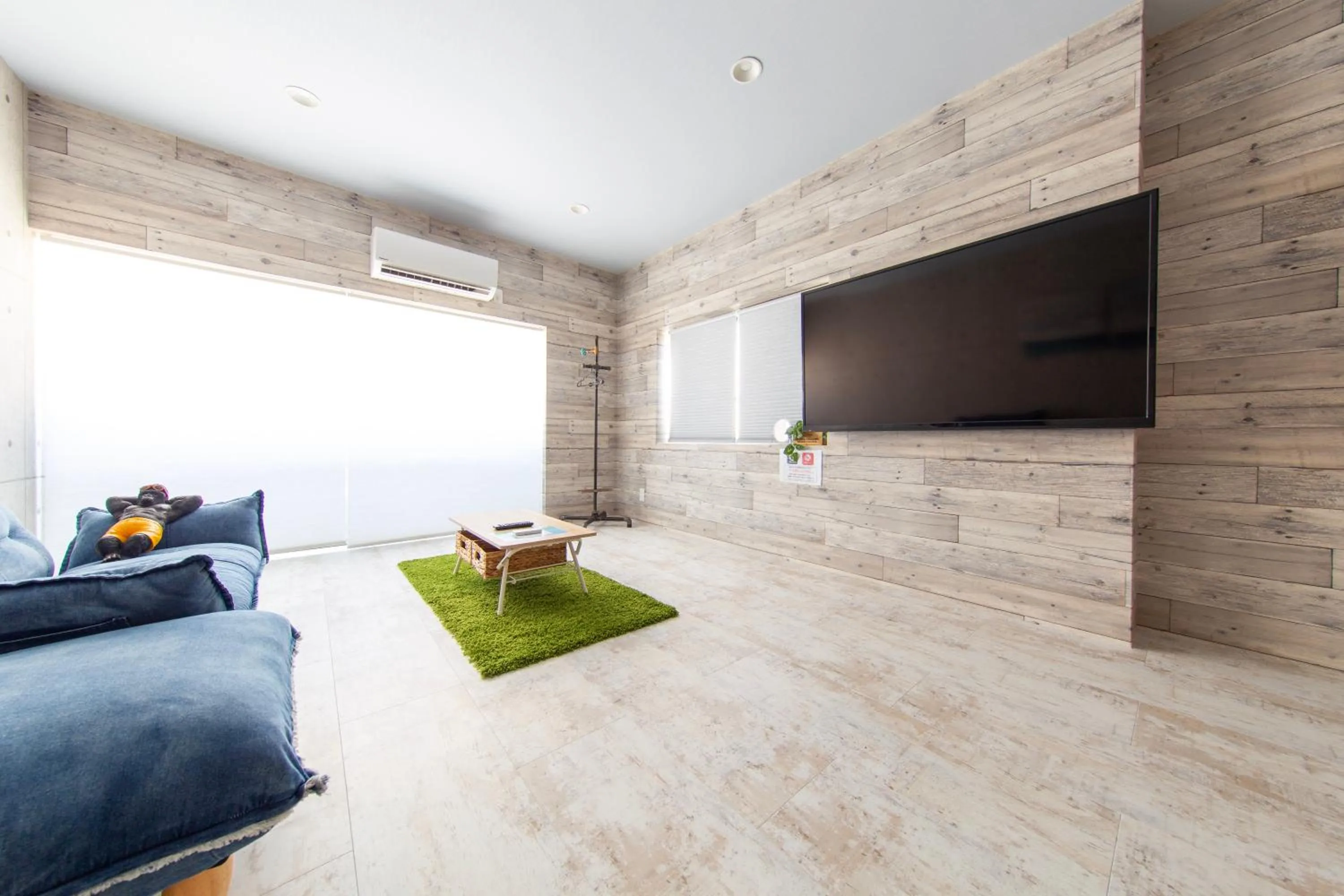 Guest House GORILLA!