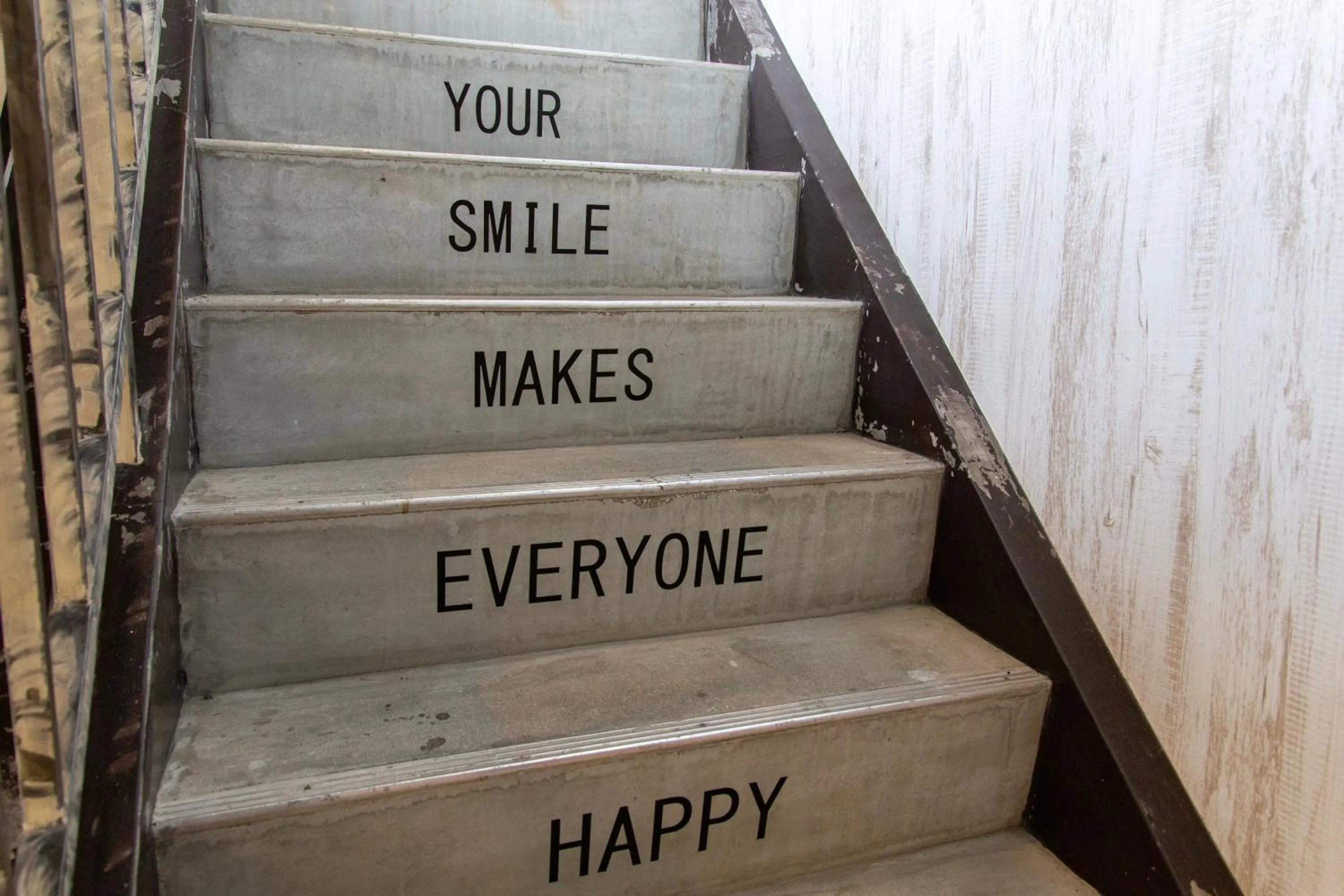 Guest House GORILLA!