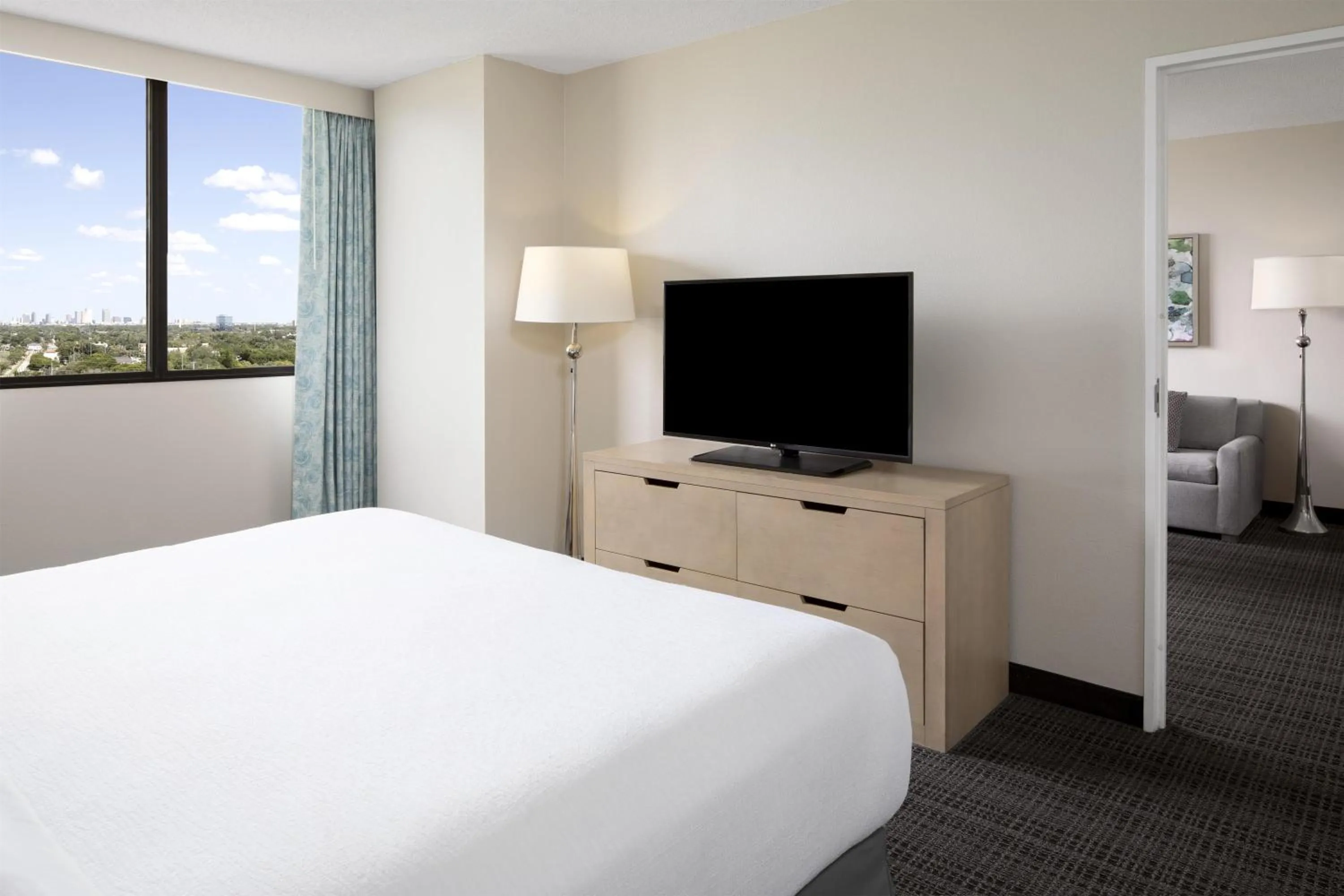 Bed in Embassy Suites by Hilton Tampa Airport Westshore