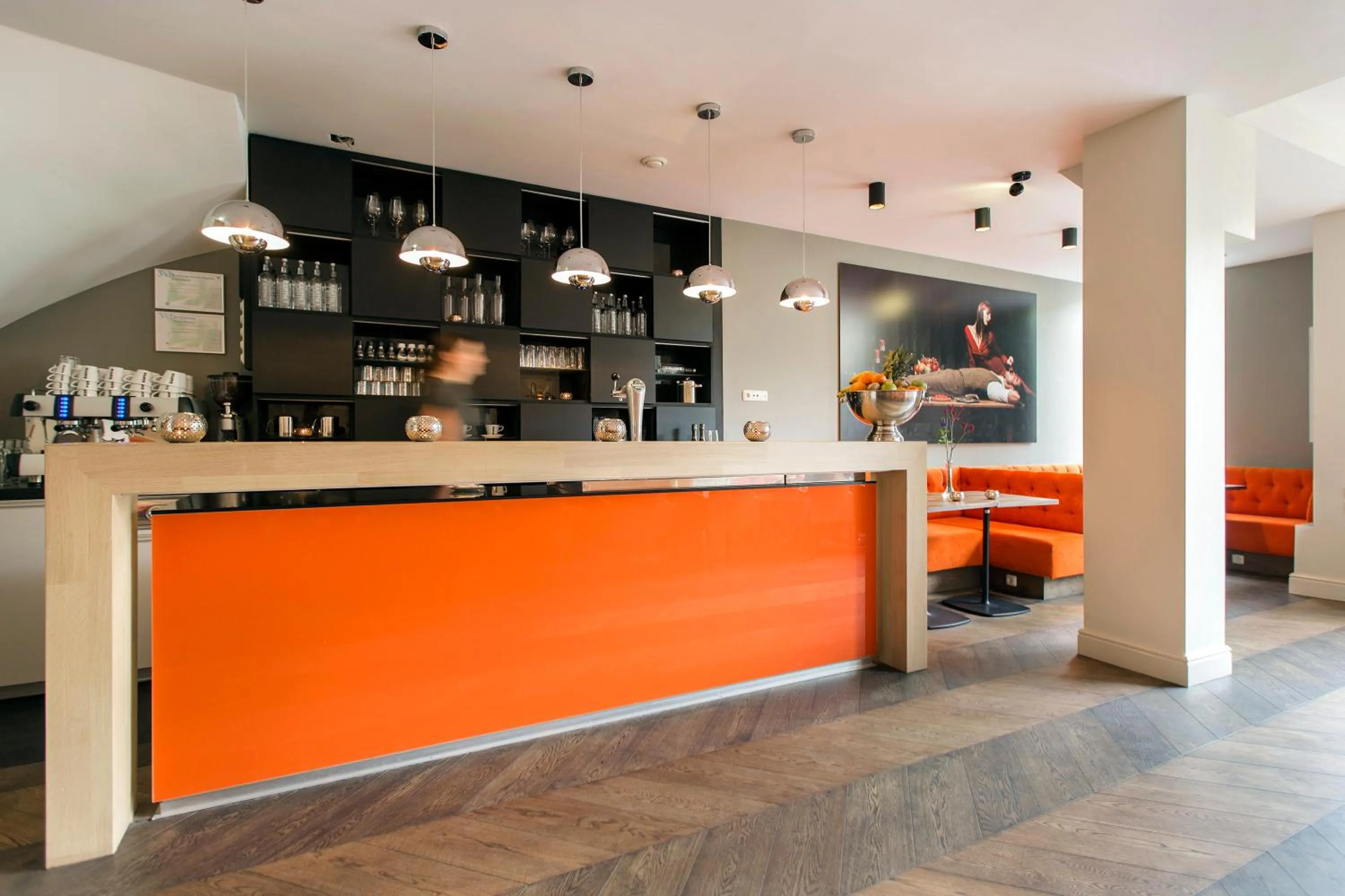 Restaurant/places to eat in Amsterdam Canal Hotel