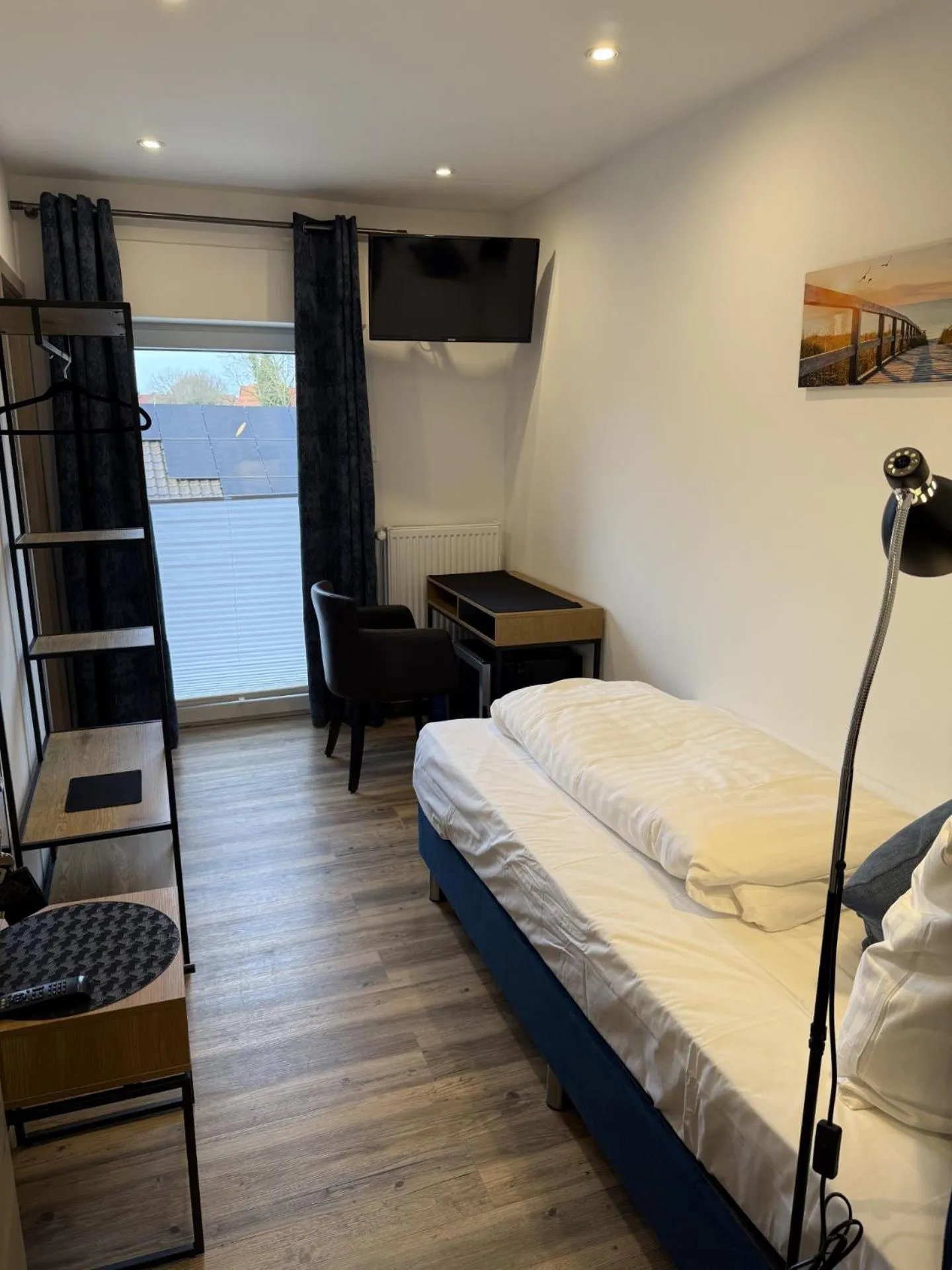 Bed in Hotel Zur Post