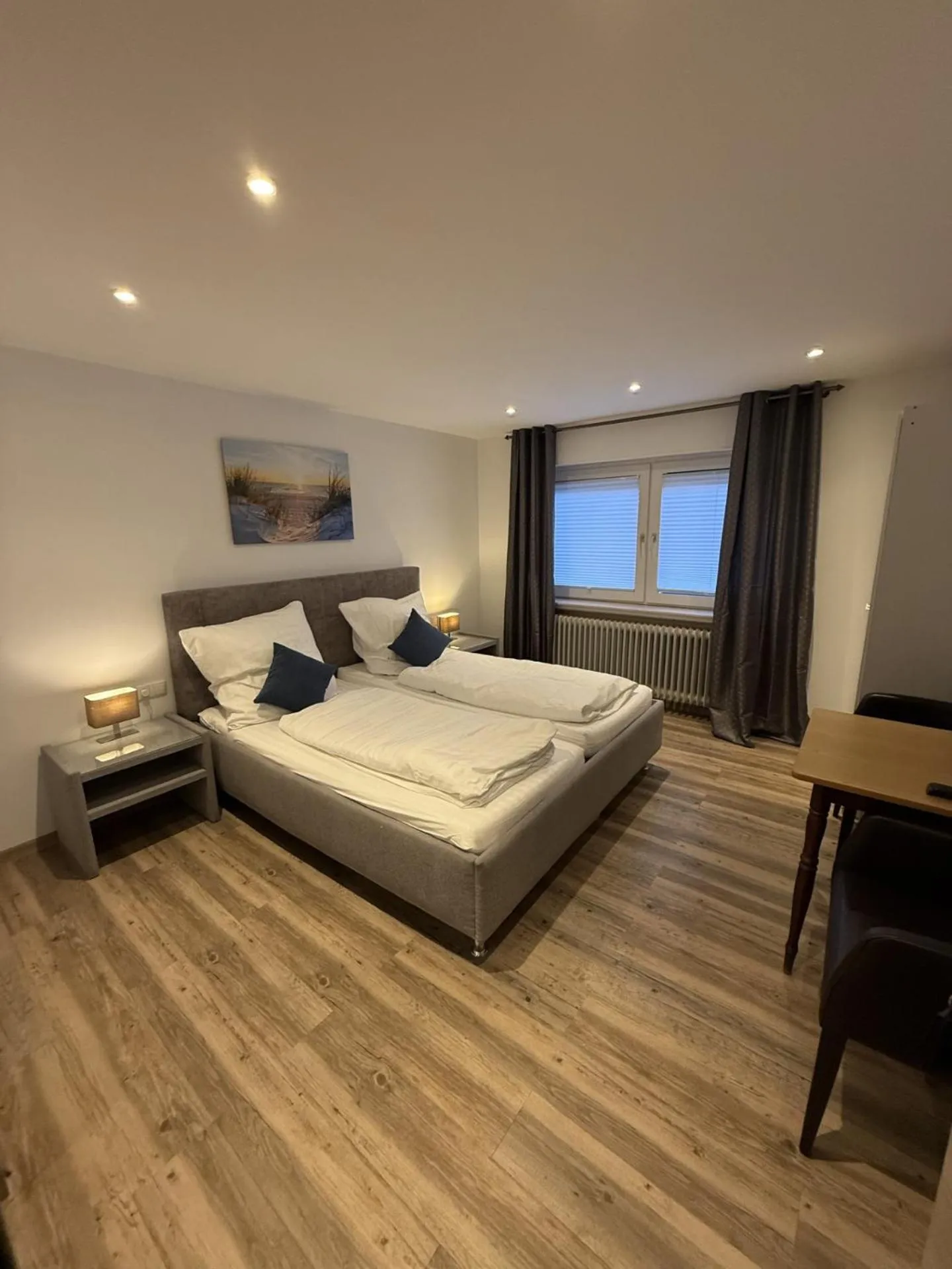 Bed in Hotel Zur Post