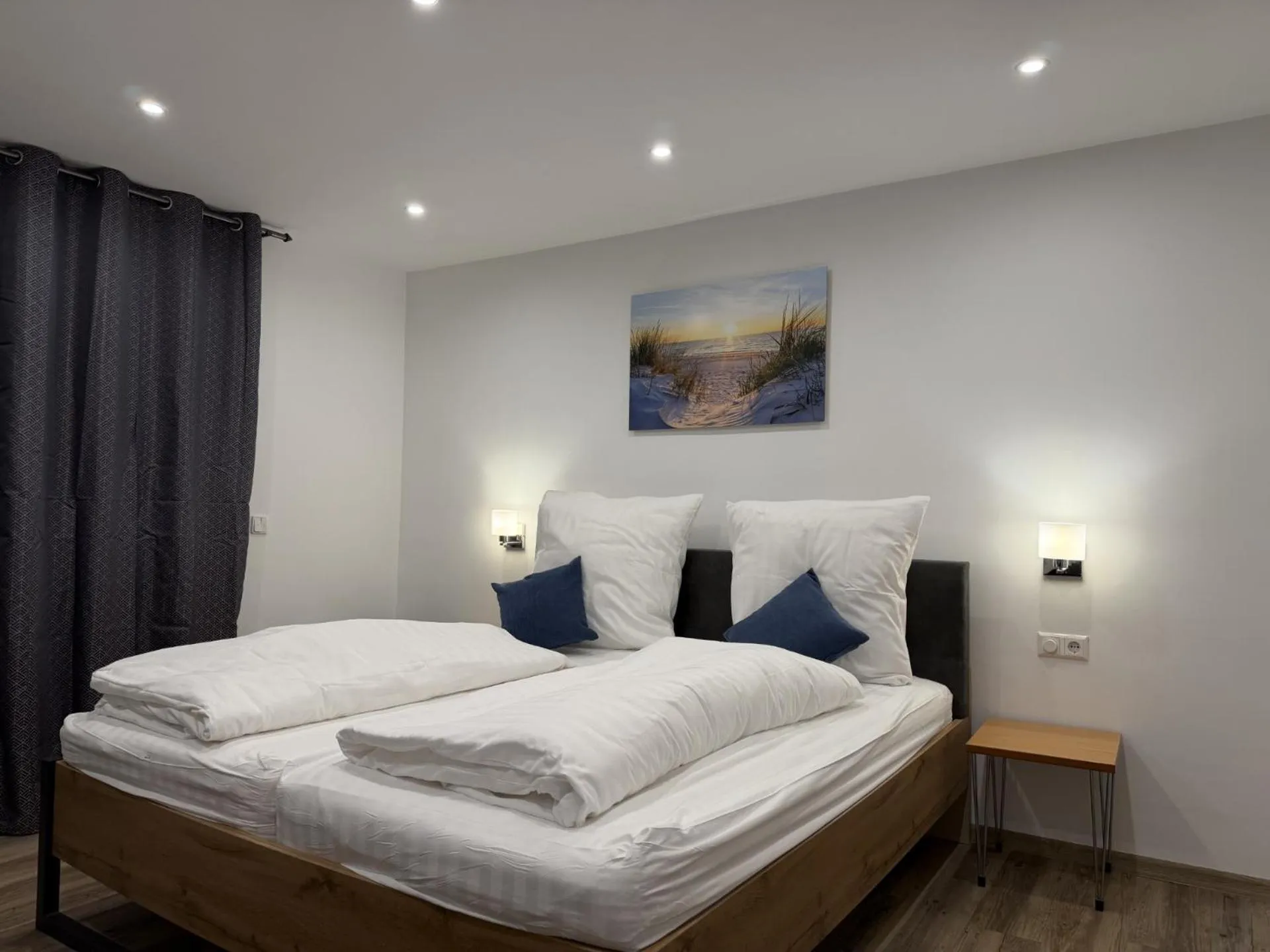 Bed in Hotel Zur Post