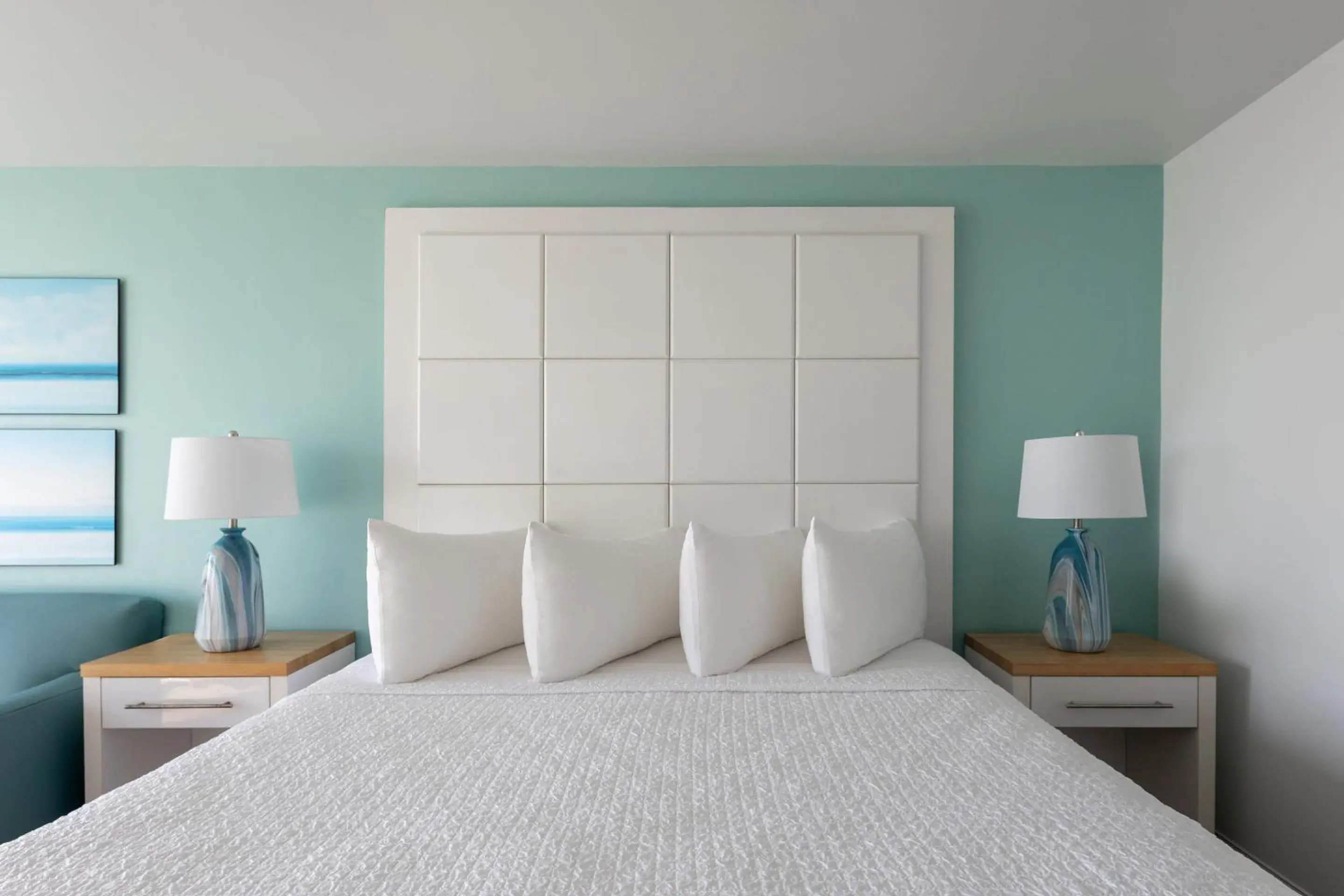 Deluxe King Room in Tides Folly Beach, Charleston's Oceanfront Hotel Deluxe King Room in Tides Folly Beach, Charleston's Oceanfront Hotel