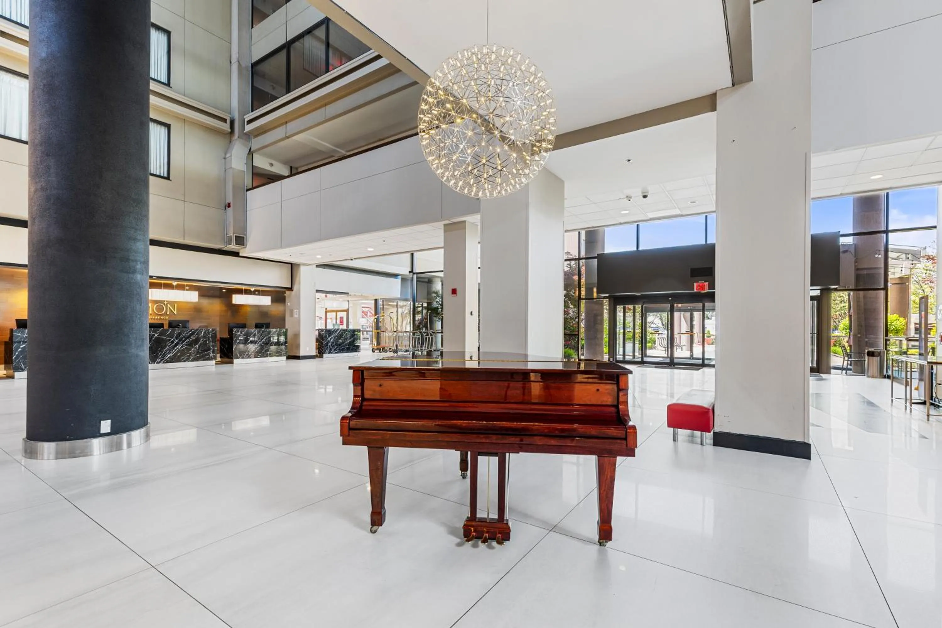Lobby or reception in The Armon Stamford Hotel & Conference Center