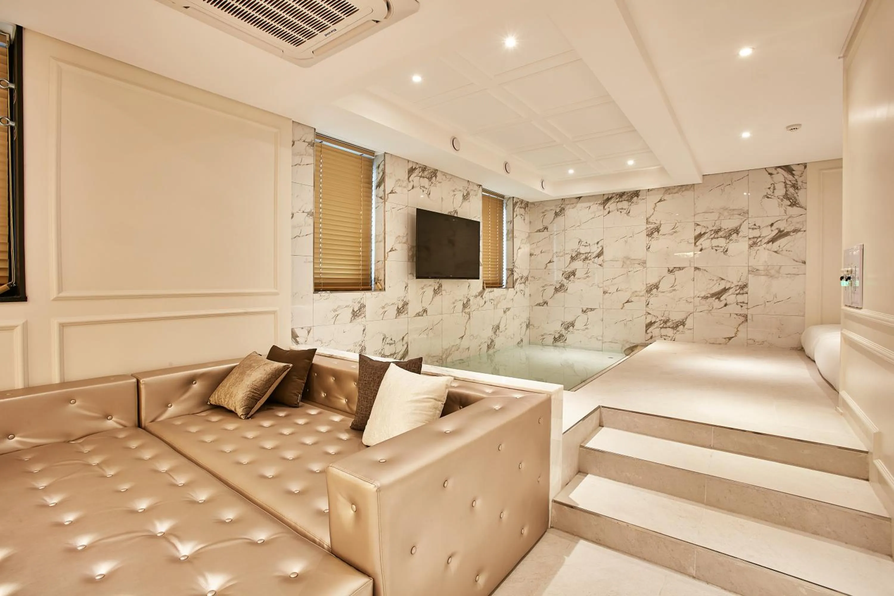 Photo of the whole room, Bed in Hotel Wanted