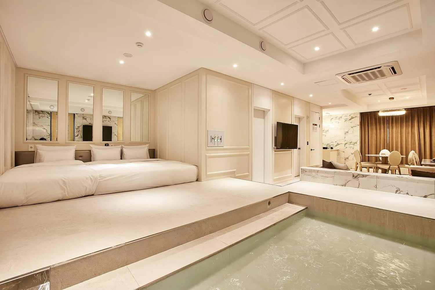 Photo of the whole room, Bed in Hotel Wanted