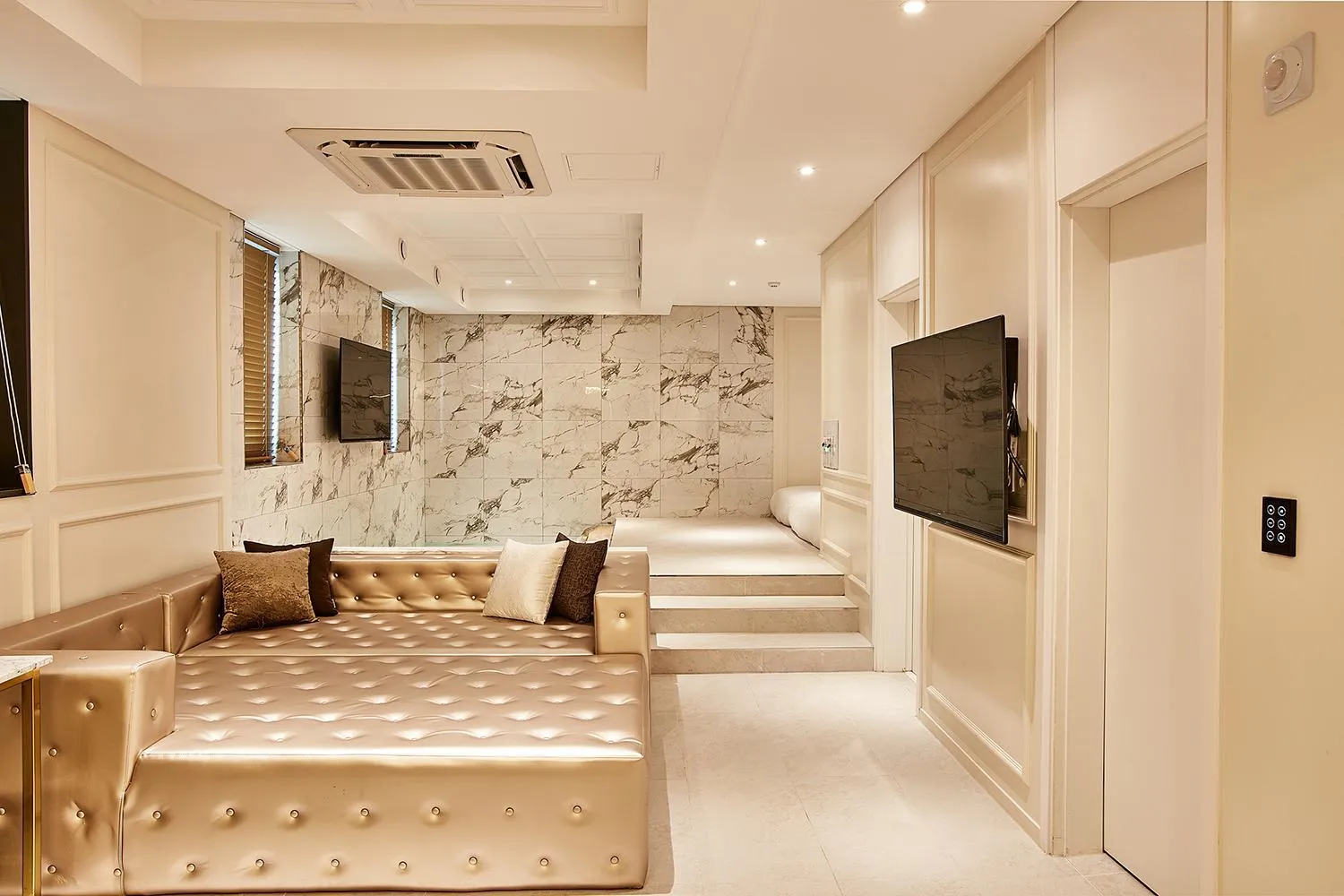 Photo of the whole room, Bed in Hotel Wanted