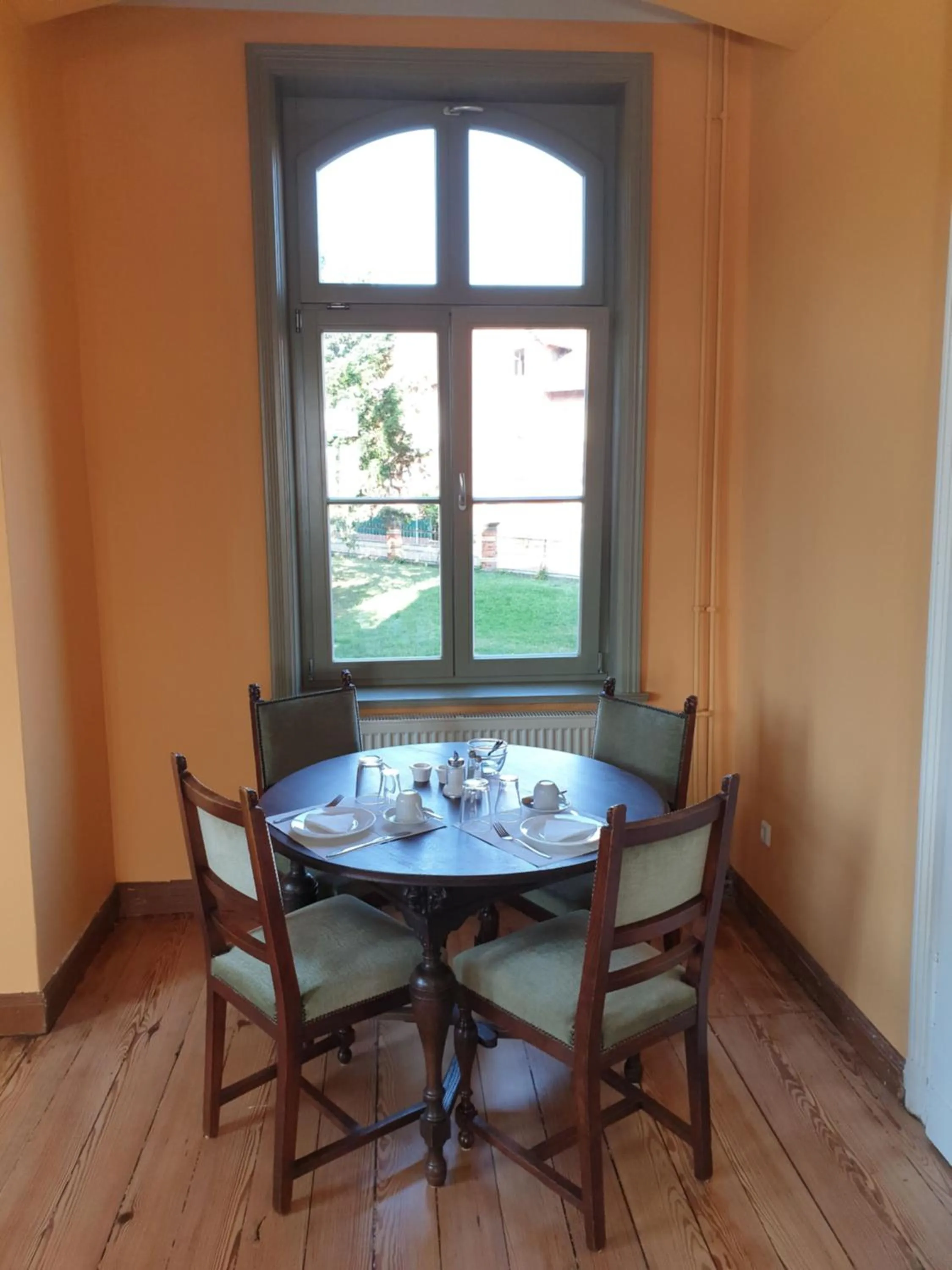 Dining area in Villa Bianca am Huy