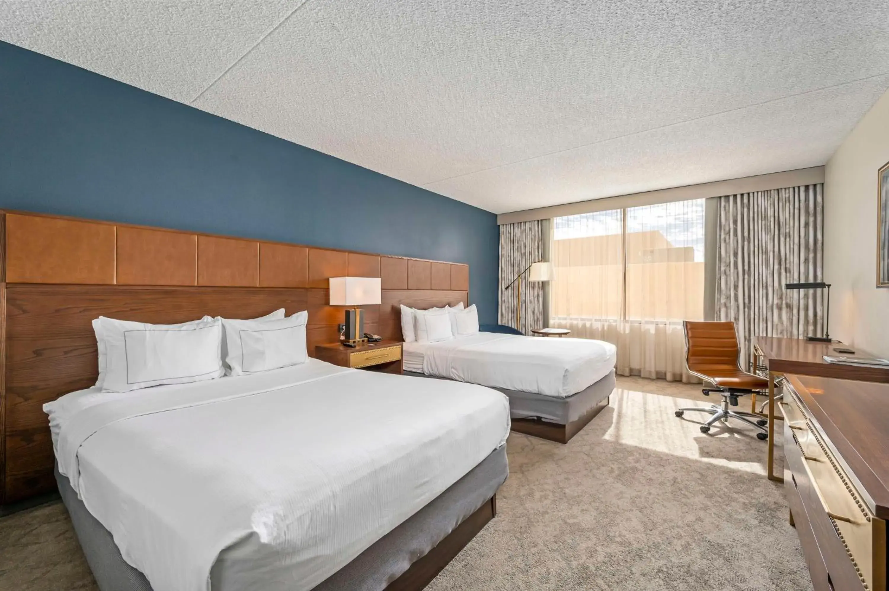 Queen Room with Two Queen Beds and Tower View in DoubleTree by Hilton Tucson-Reid Park Queen Room with Two Queen Beds and Tower View in DoubleTree by Hilton Tucson-Reid Park