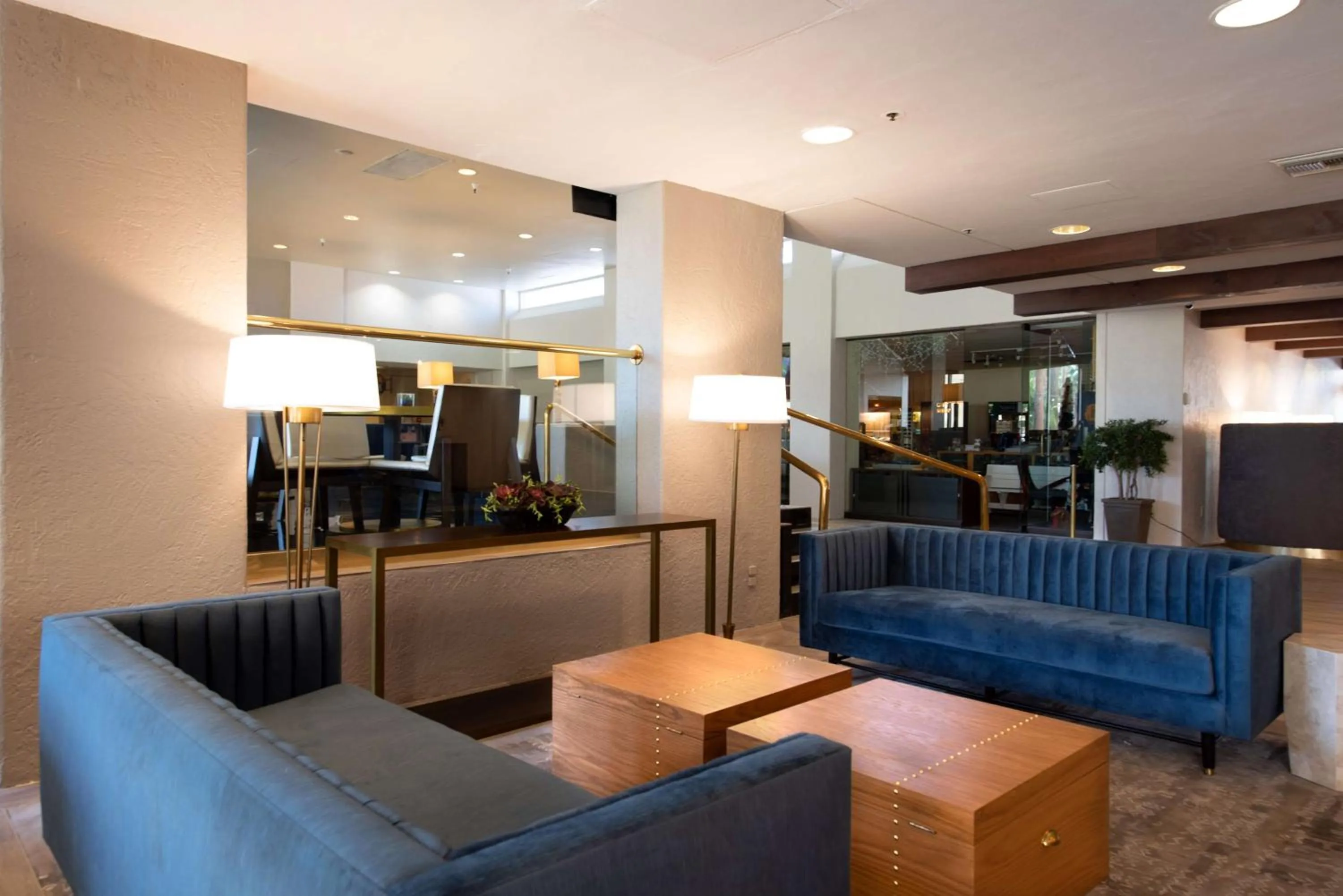 Lobby or reception in DoubleTree by Hilton Tucson-Reid Park