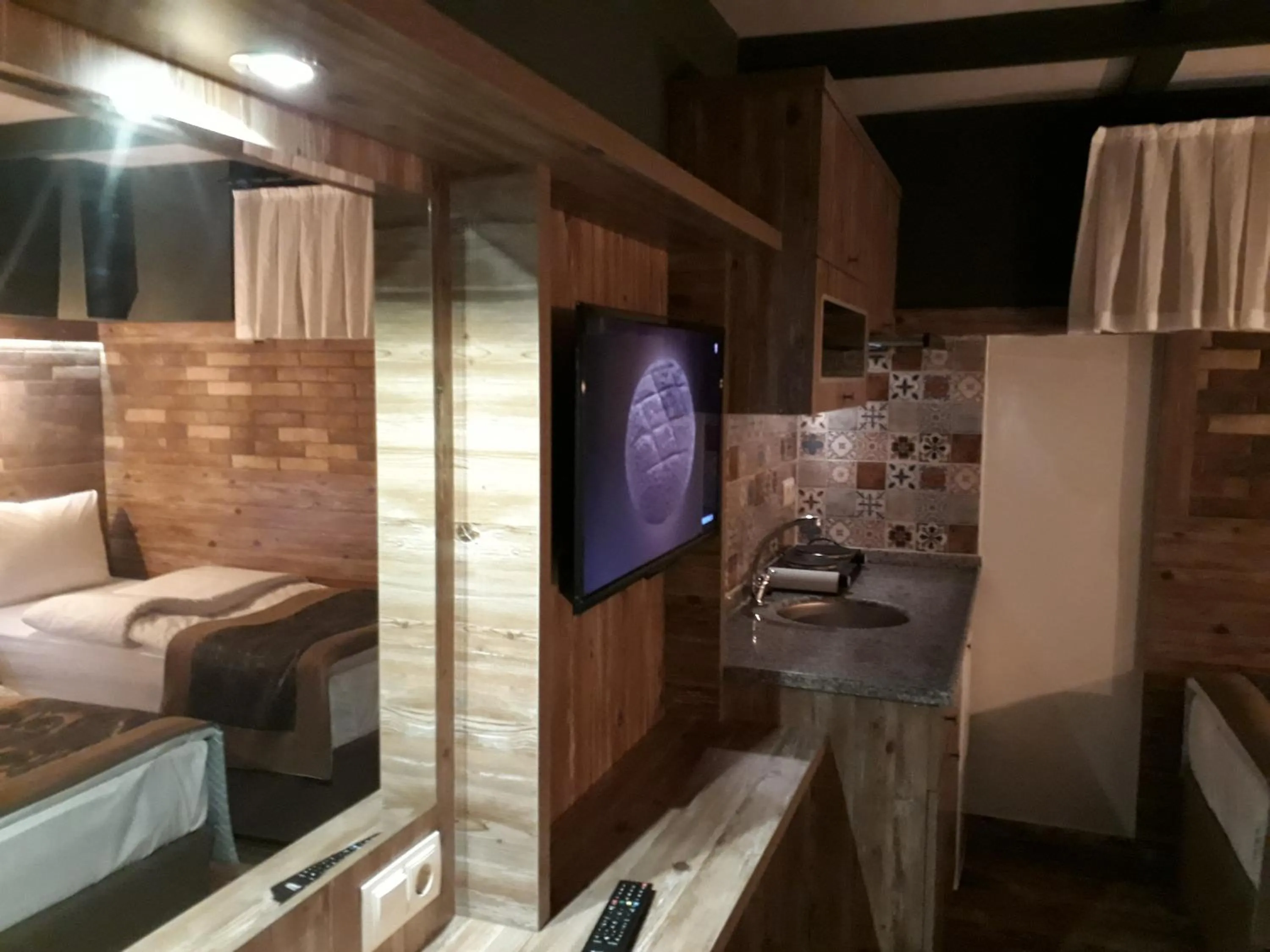 Kitchen or kitchenette in THE SARIGERME INN