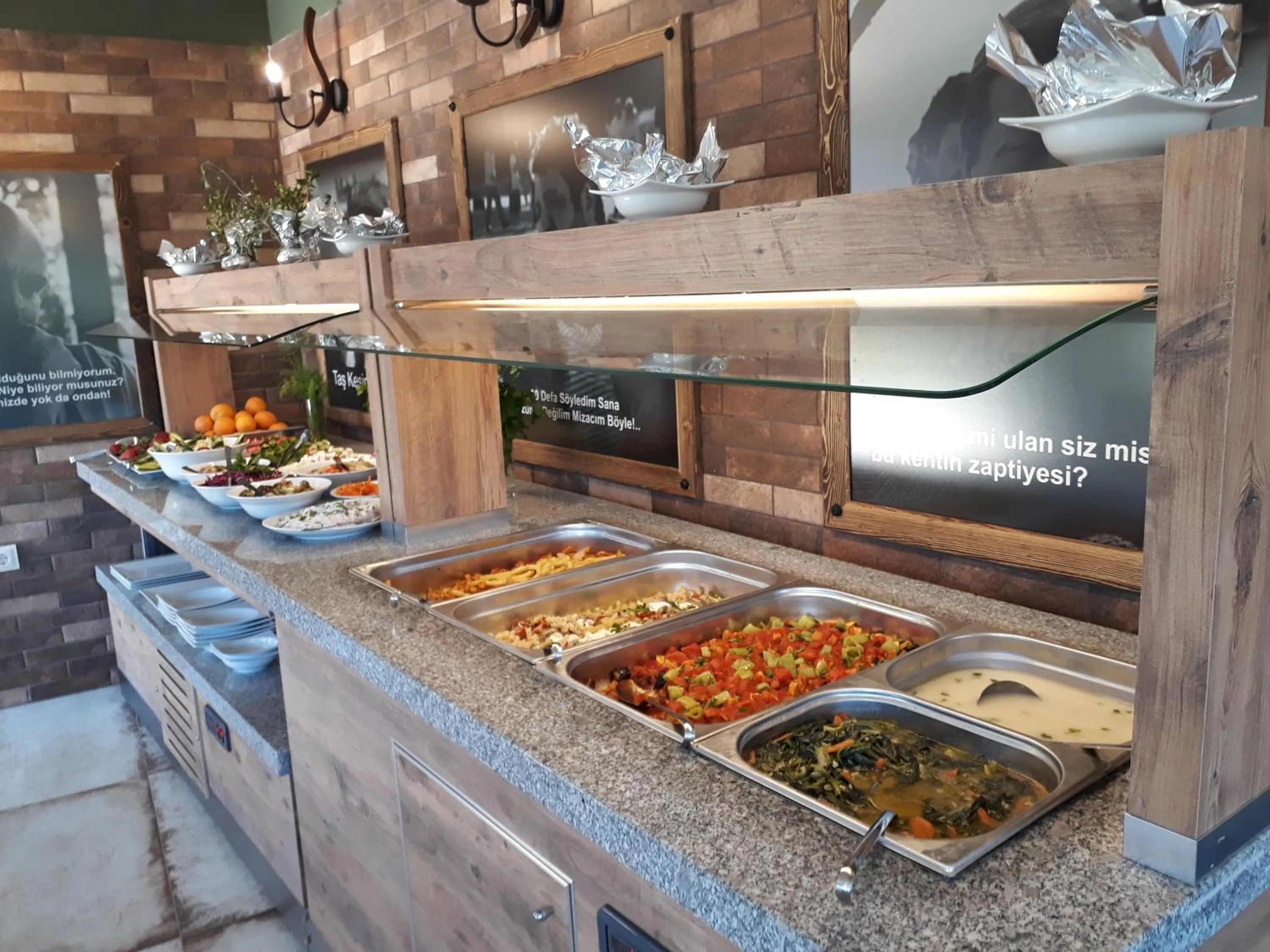 Food in THE SARIGERME INN