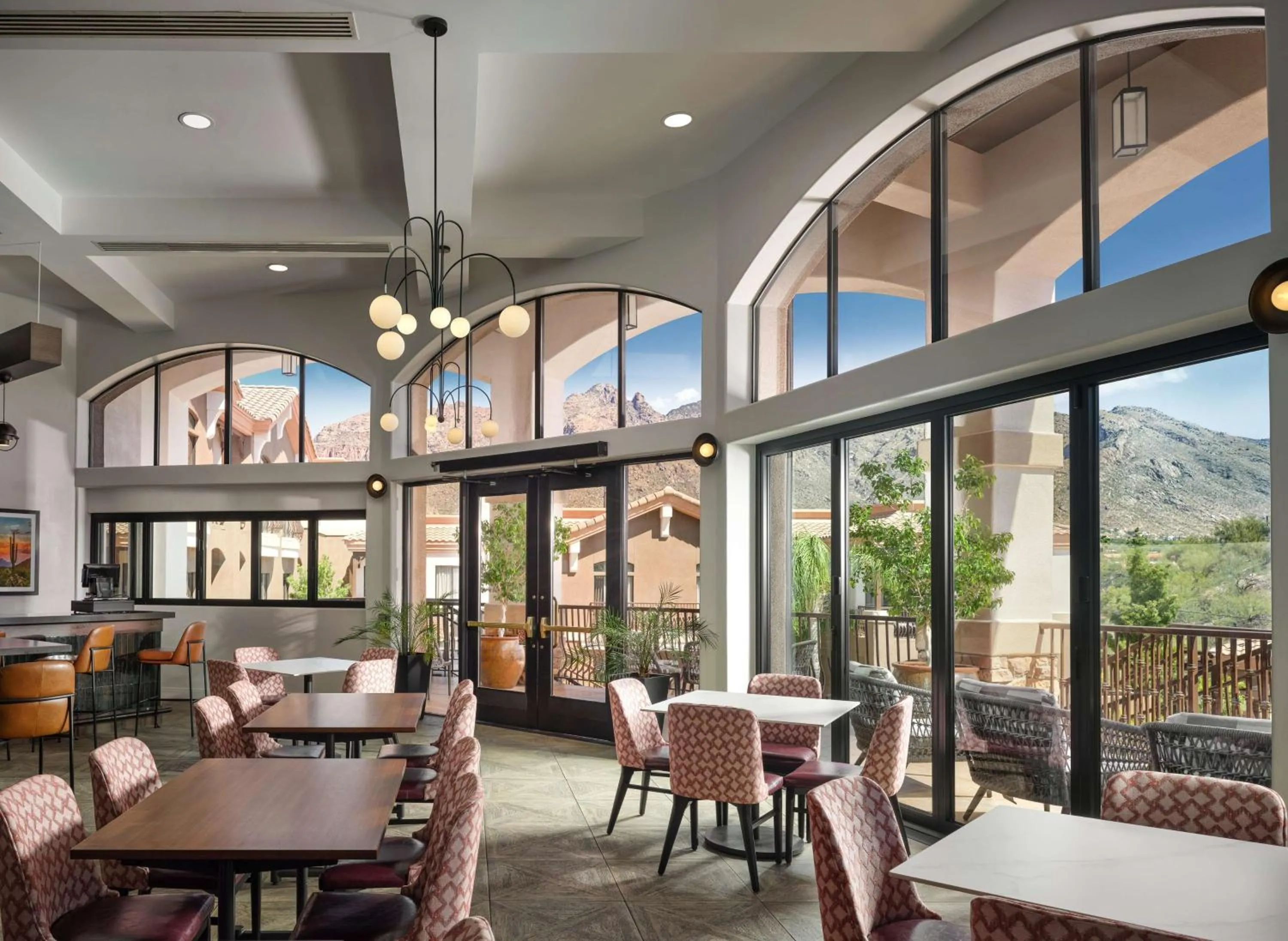 Restaurant/places to eat in Embassy Suites Tucson - Paloma Village