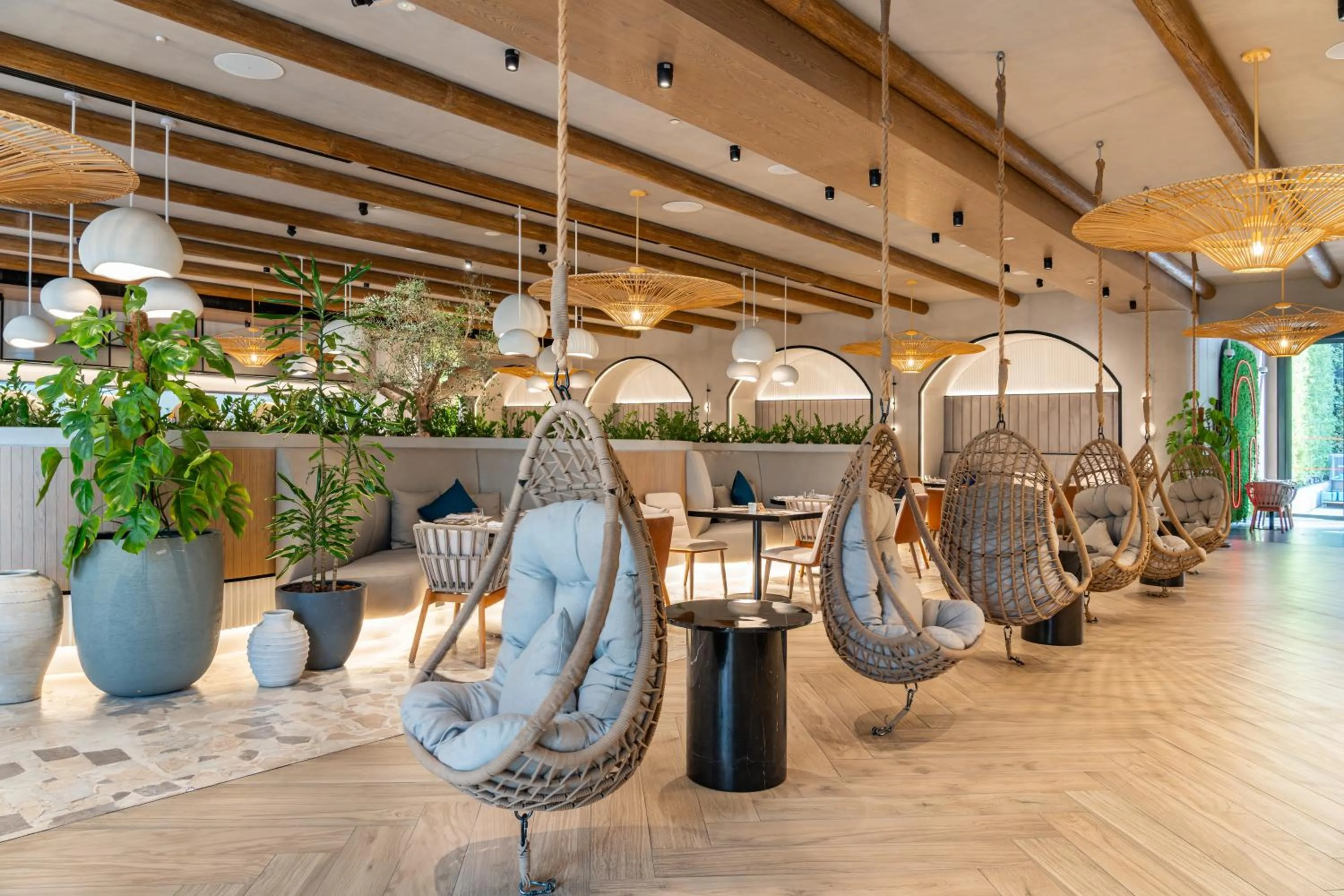 Restaurant/places to eat in ibis Dubai World Trade Centre