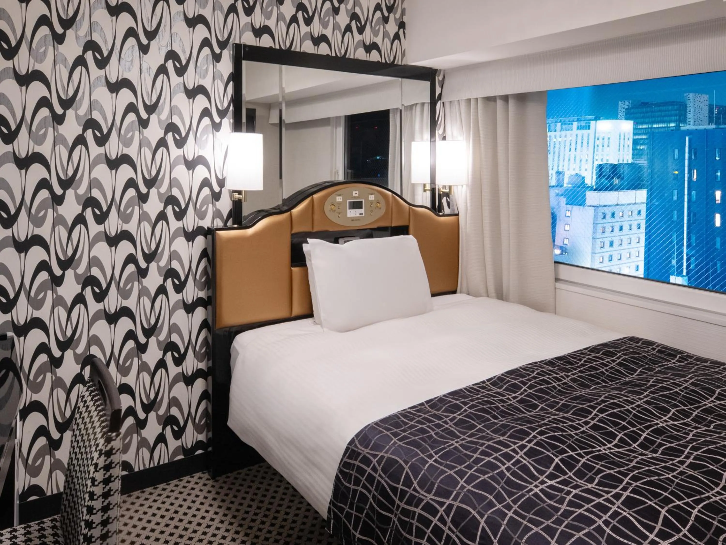 Bed in APA Hotel Shinjuku Kabukicho Chuo