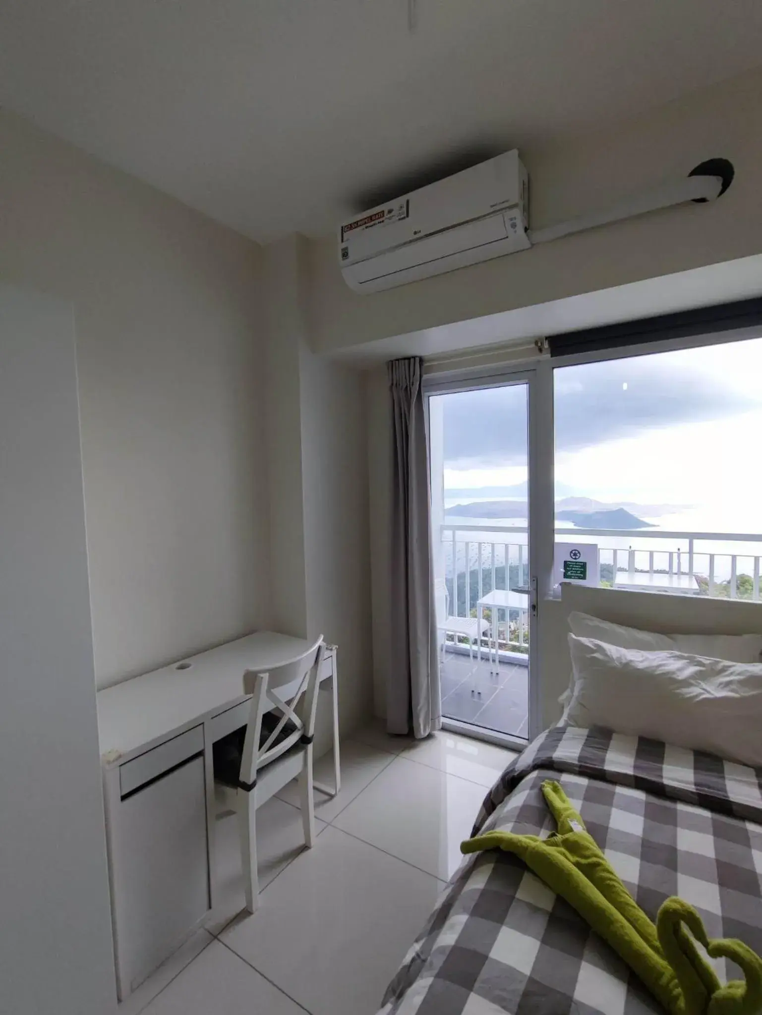 Deluxe Double Room with Balcony and Sea View in MVM Staycation, Tagaytay Deluxe Double Room with Balcony and Sea View in MVM Staycation, Tagaytay