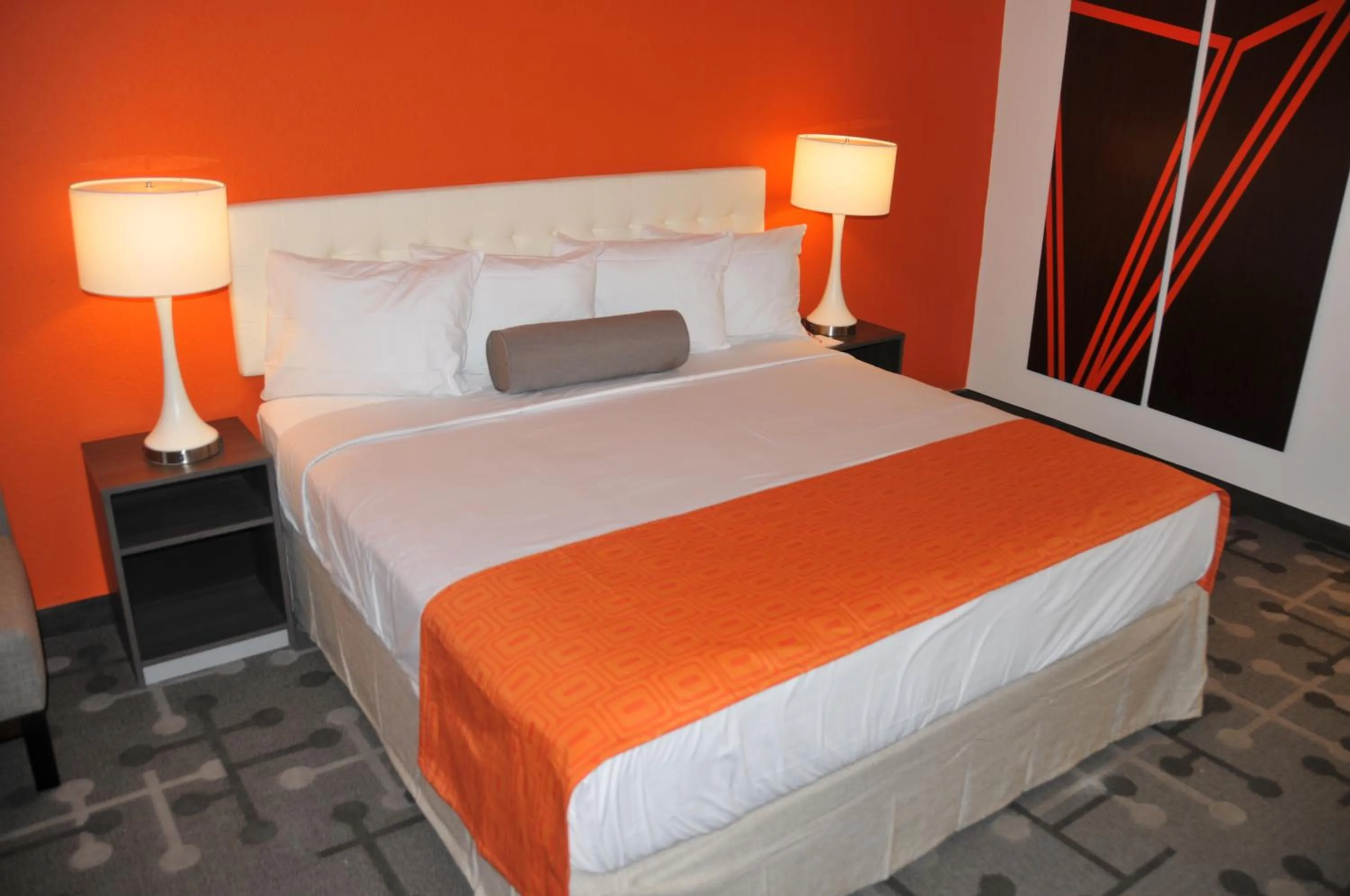 Bedroom, Bed in Howard Johnson by Wyndham Florence