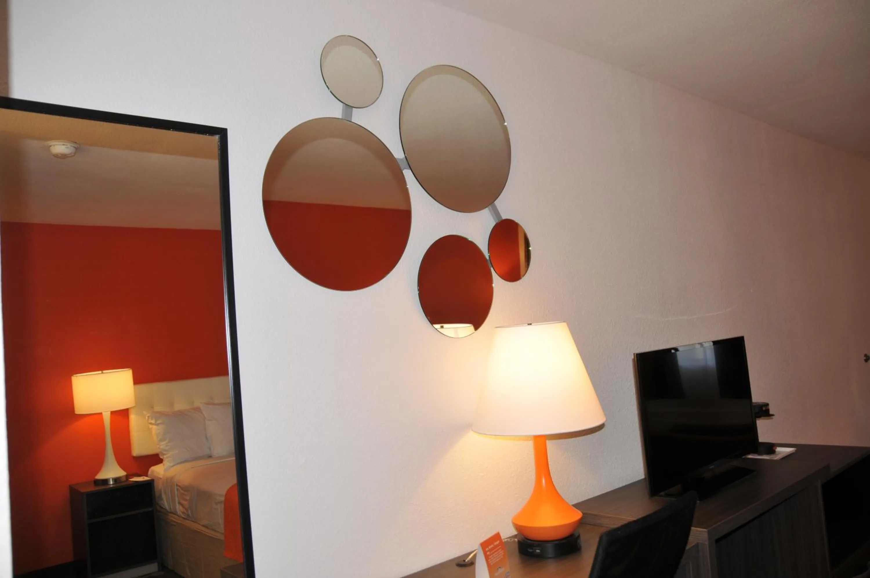 Living room in Howard Johnson by Wyndham Florence