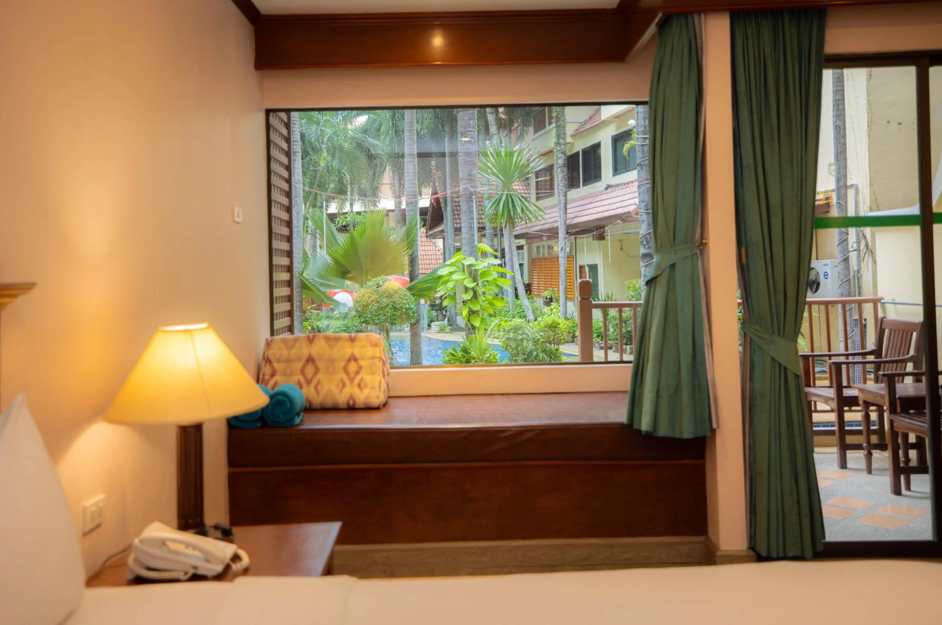 Baumanburi Hotel Patong