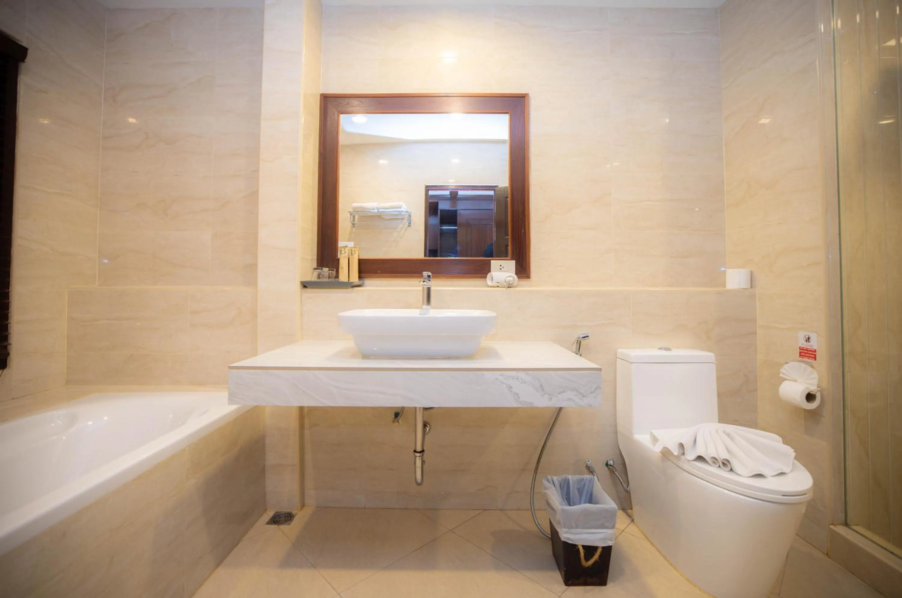 Baumanburi Hotel Patong