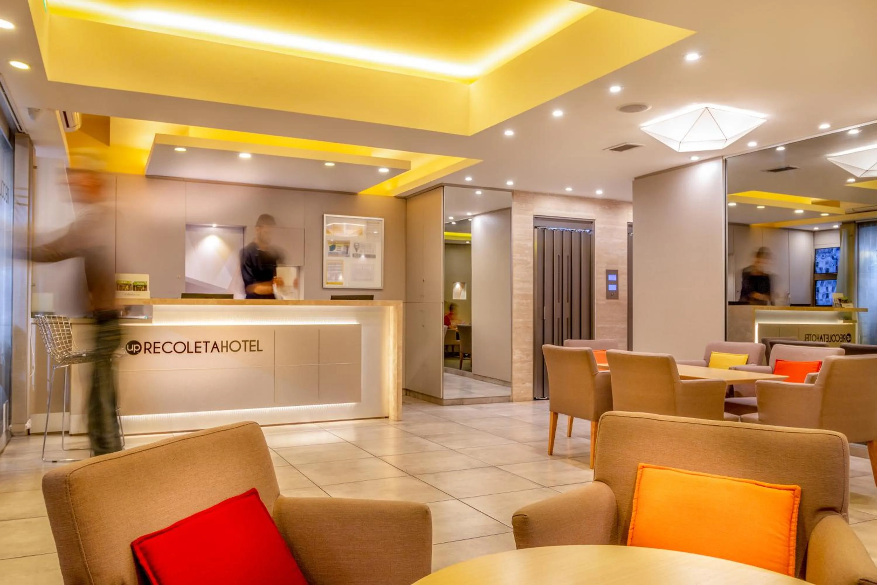 Lobby or reception in Up Recoleta Hotel