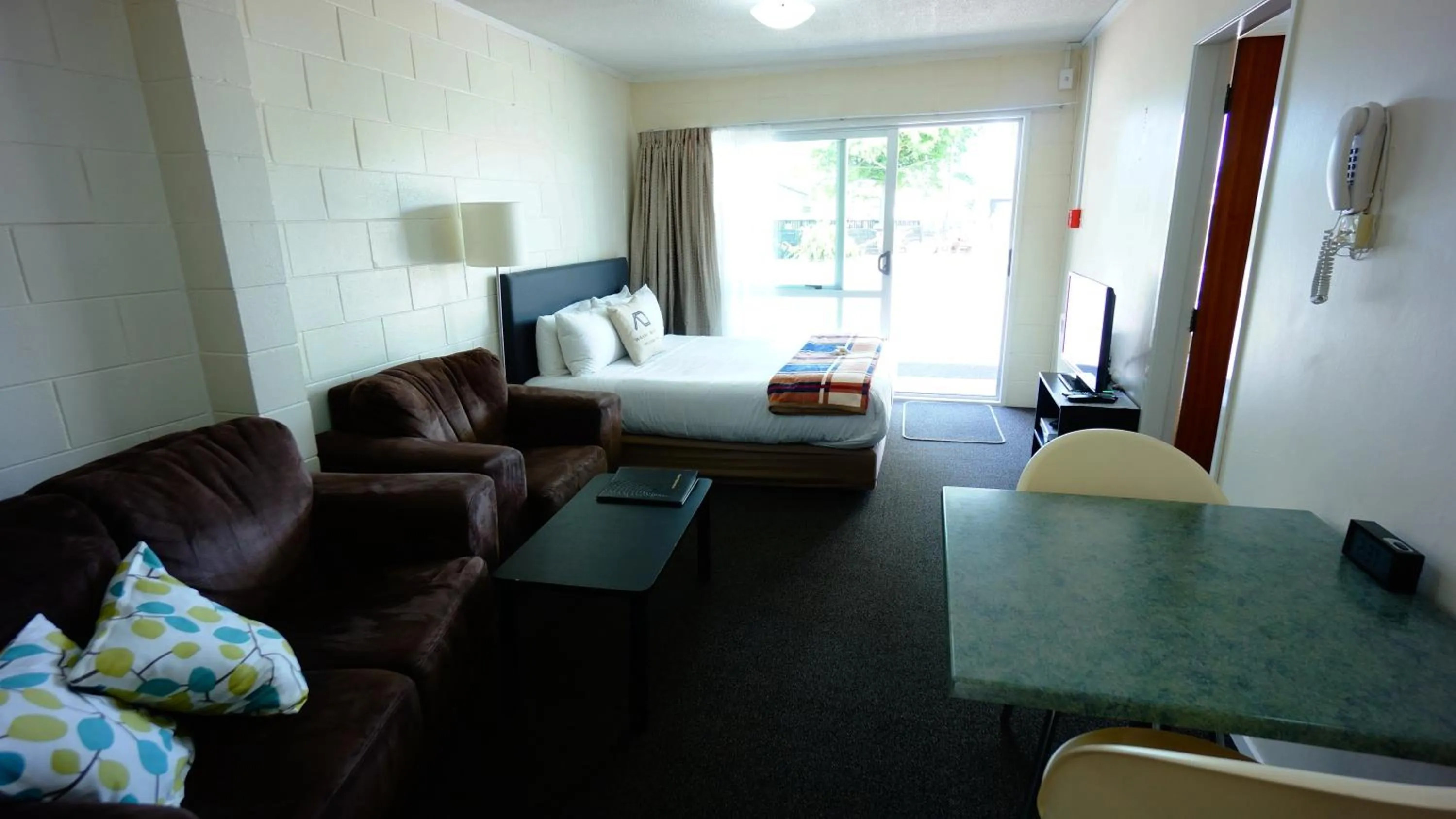 Photo of the whole room in Waihi Motel