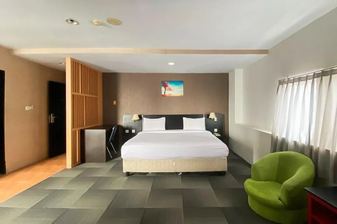 Deluxe Double Room in Capital O 472 Hotel Asyra