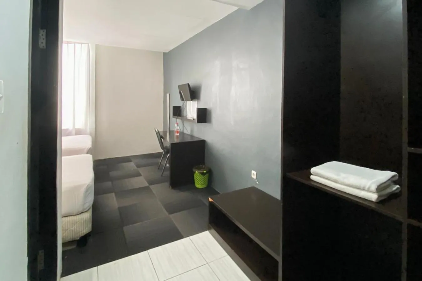 Bedroom, Bed in Urbanview Hotel Asyra Makassar