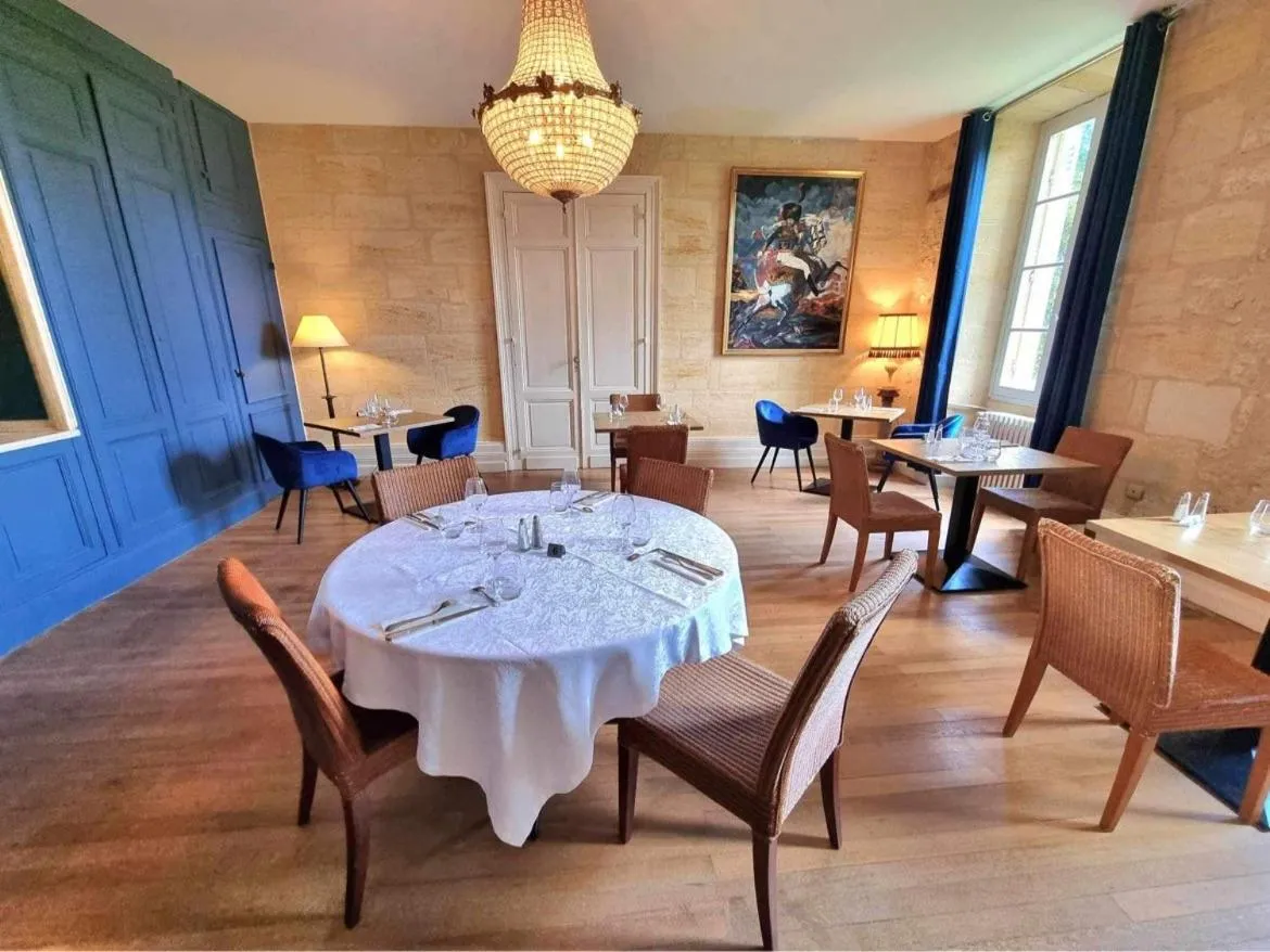 Restaurant/places to eat in Demeures & Château - Fleur de Roques - Puisseguin Saint Emilion