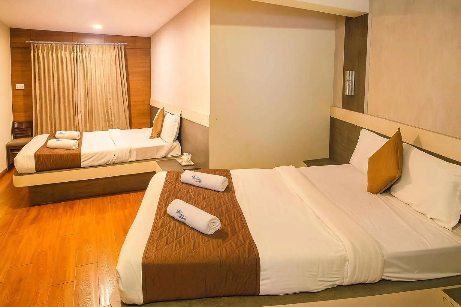 Bed in The Majestic Crown