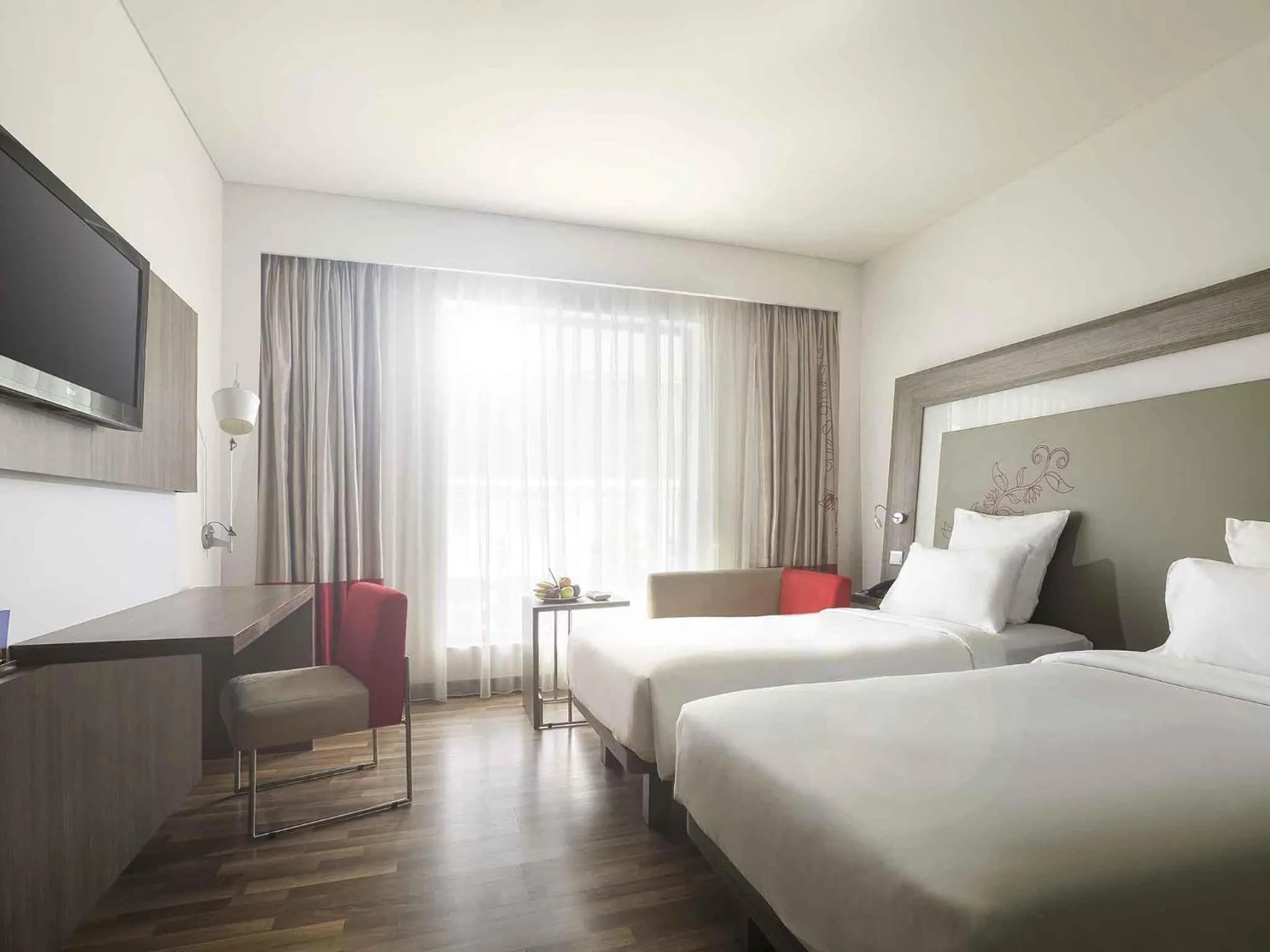 Bedroom, Bed in Novotel Banjarmasin Airport