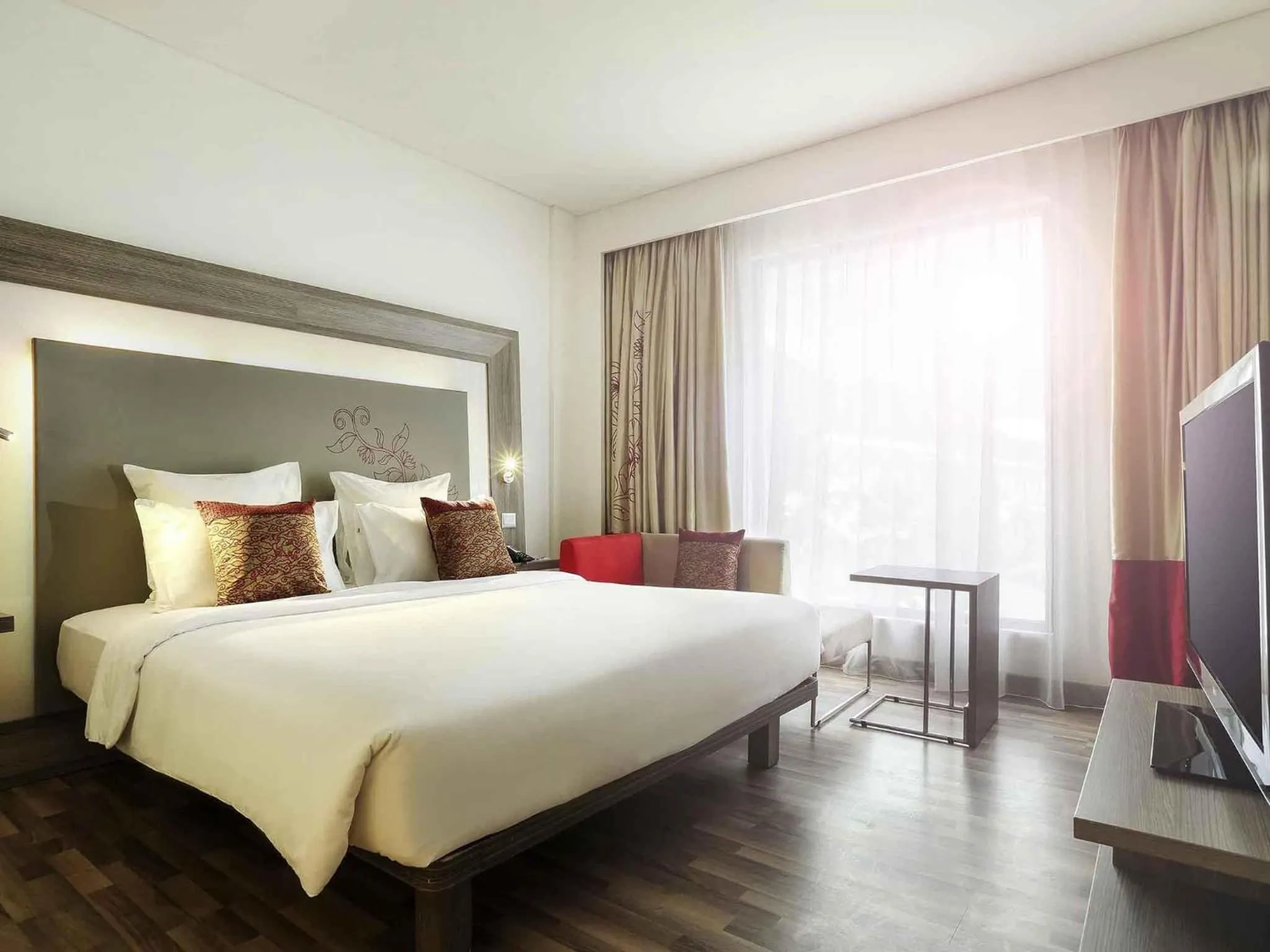 Bedroom, Bed in Novotel Banjarmasin Airport