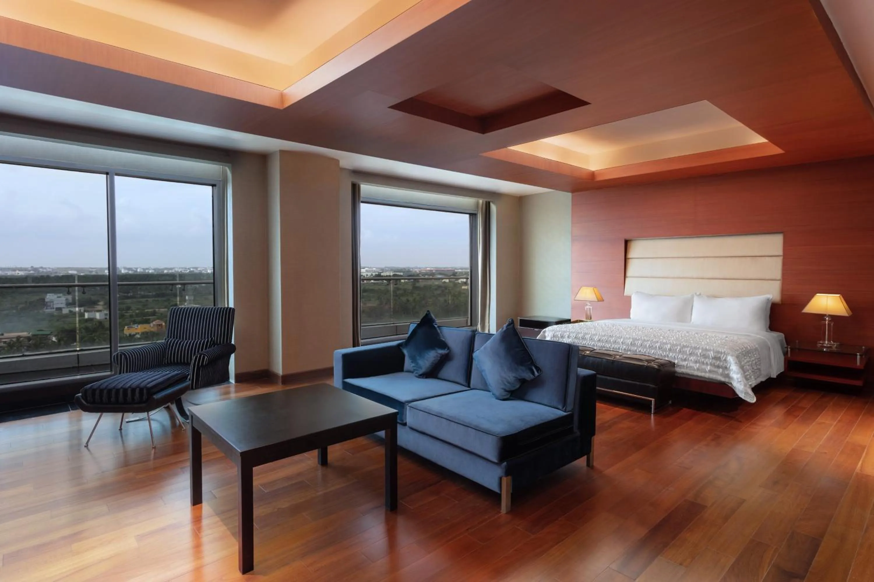 Bedroom in Le Meridien Coimbatore