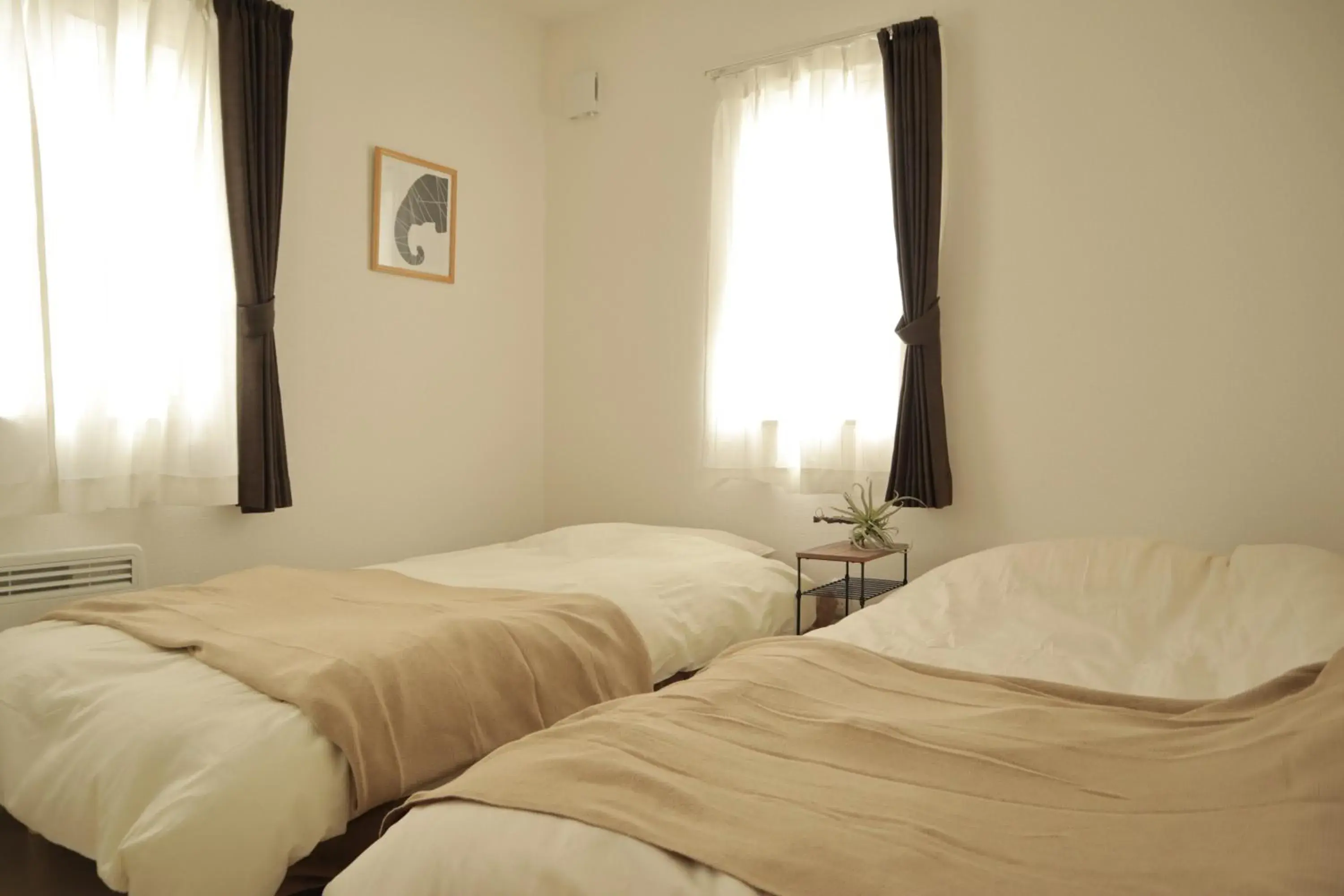 Three-Bedroom House in Bayside Three-Bedroom House in Bayside