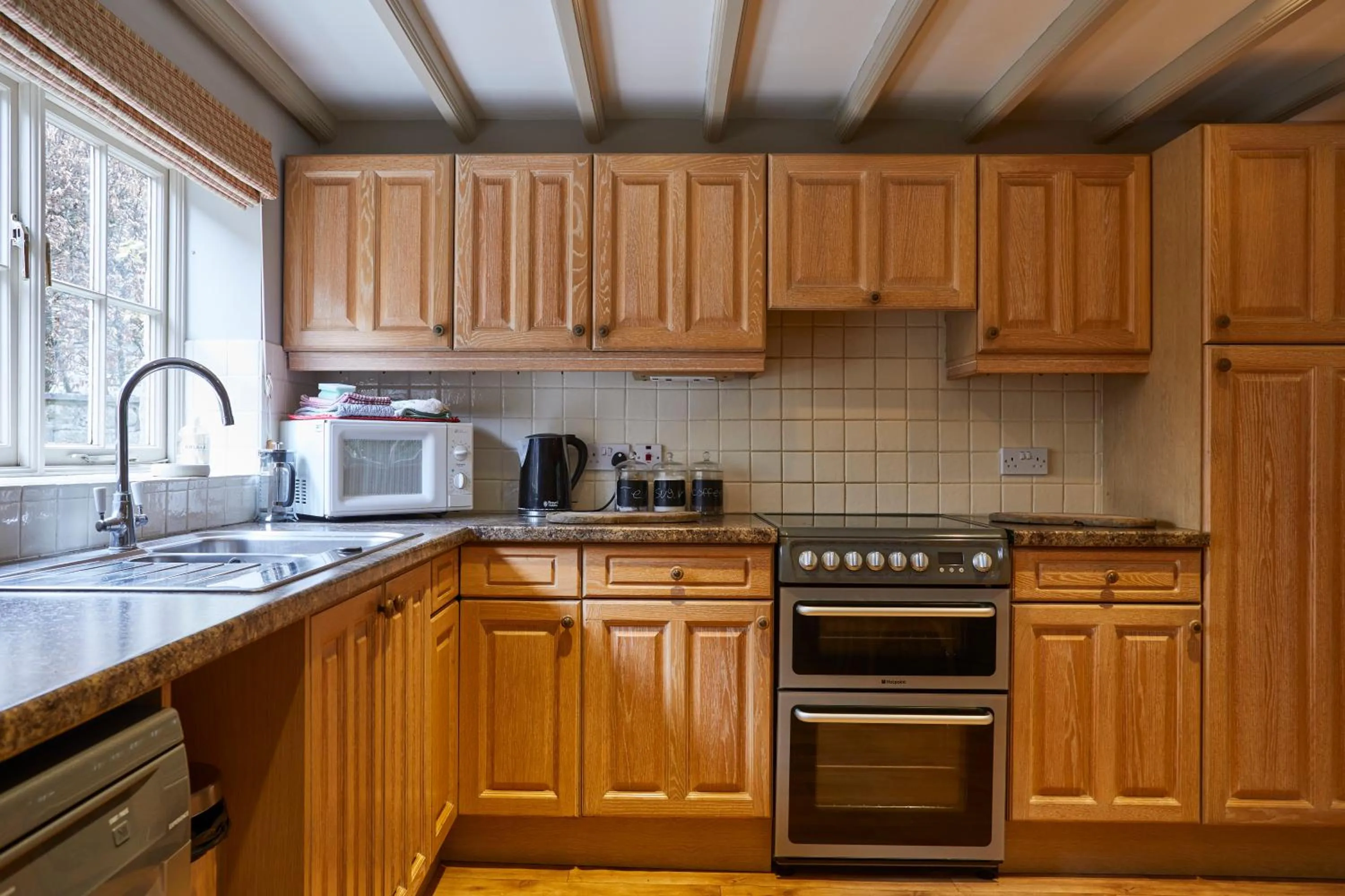 Kitchen or kitchenette in The Duncombe Arms