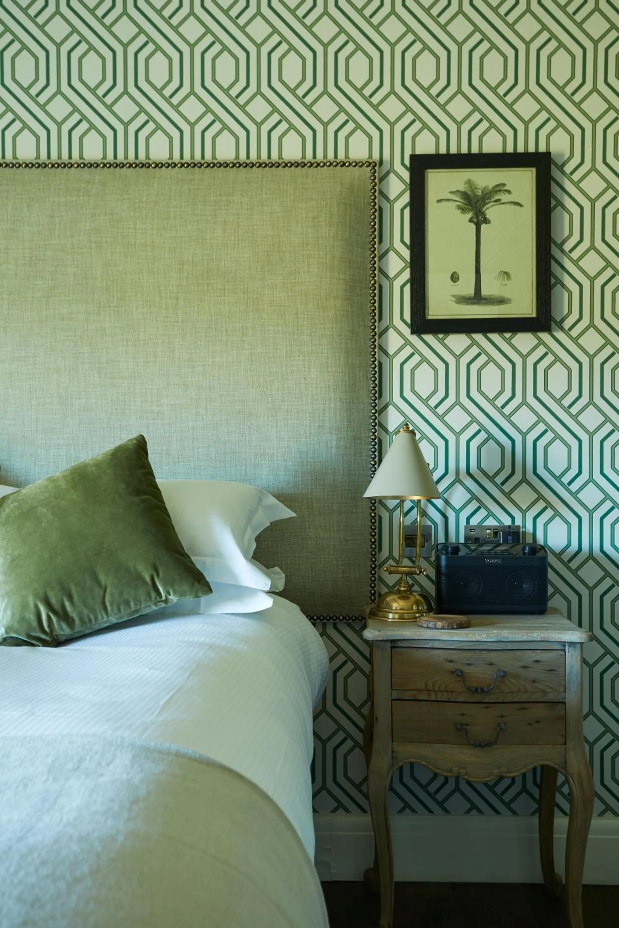 Bedroom, Bed in The Duncombe Arms