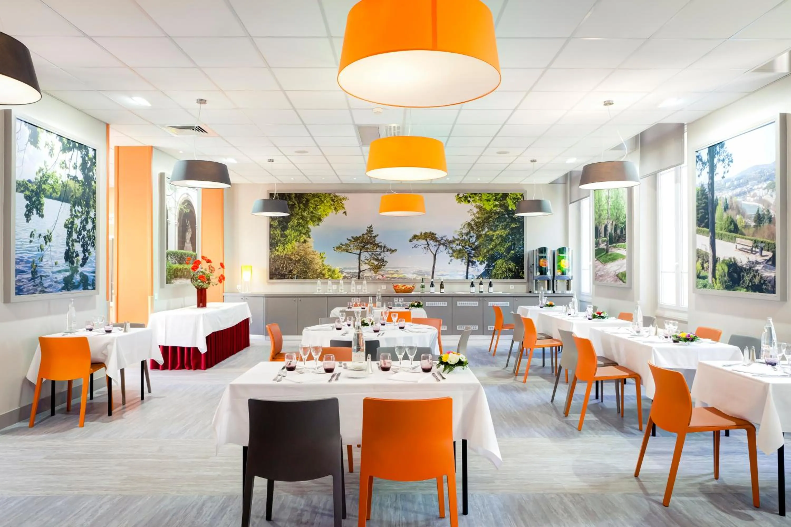 Restaurant/places to eat in Domaine Lyon Saint Joseph