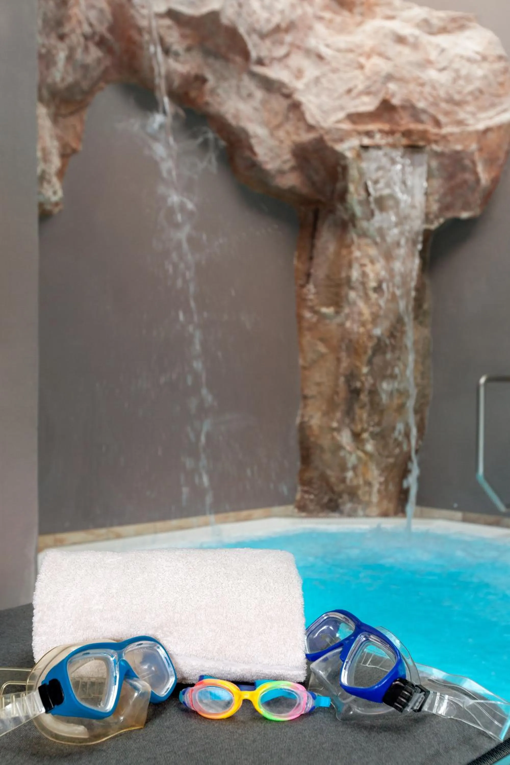 Swimming pool in ERIKA Boutiquehotel Kitzbühel