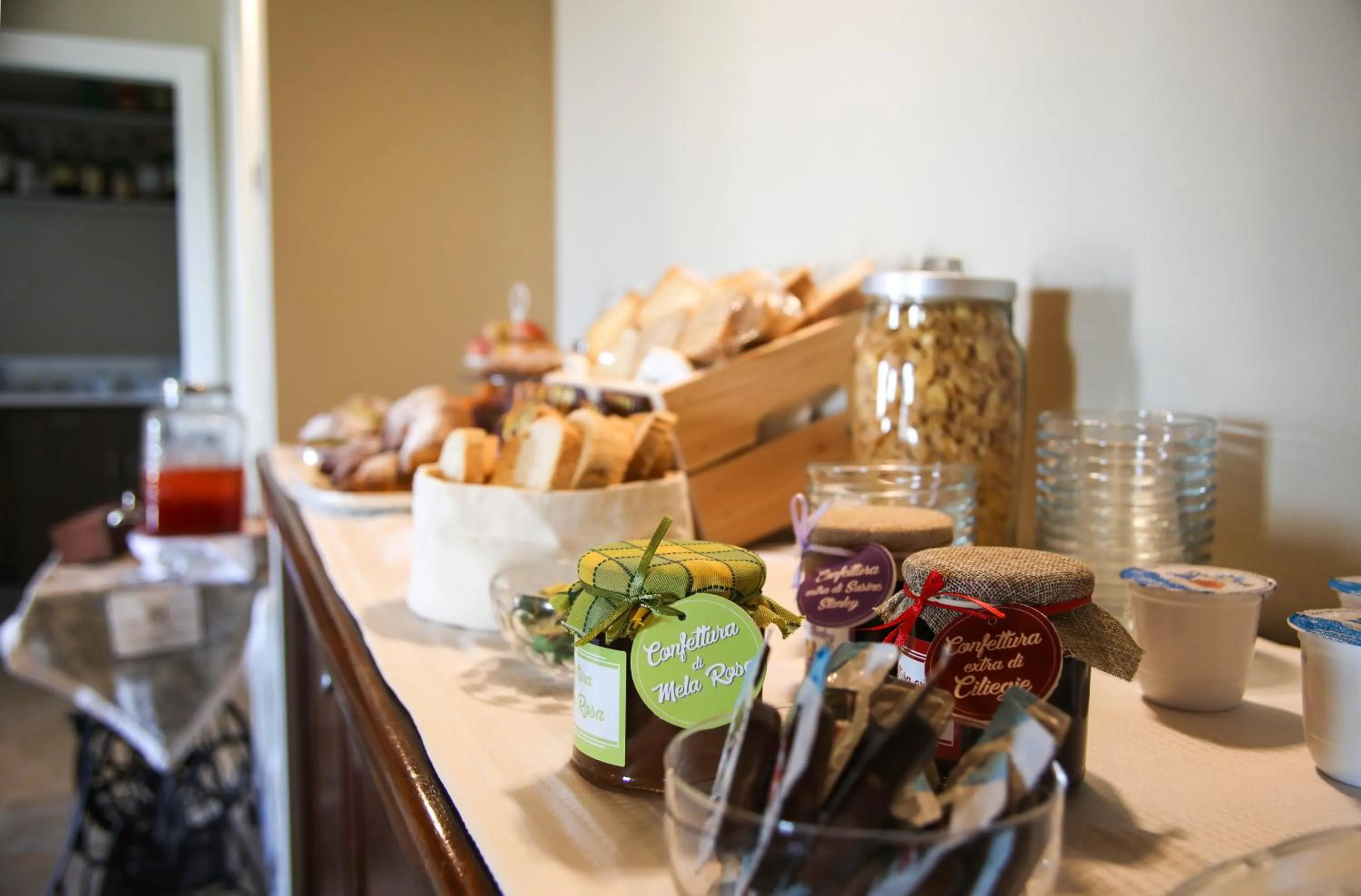 Breakfast in Villa Angela Country House