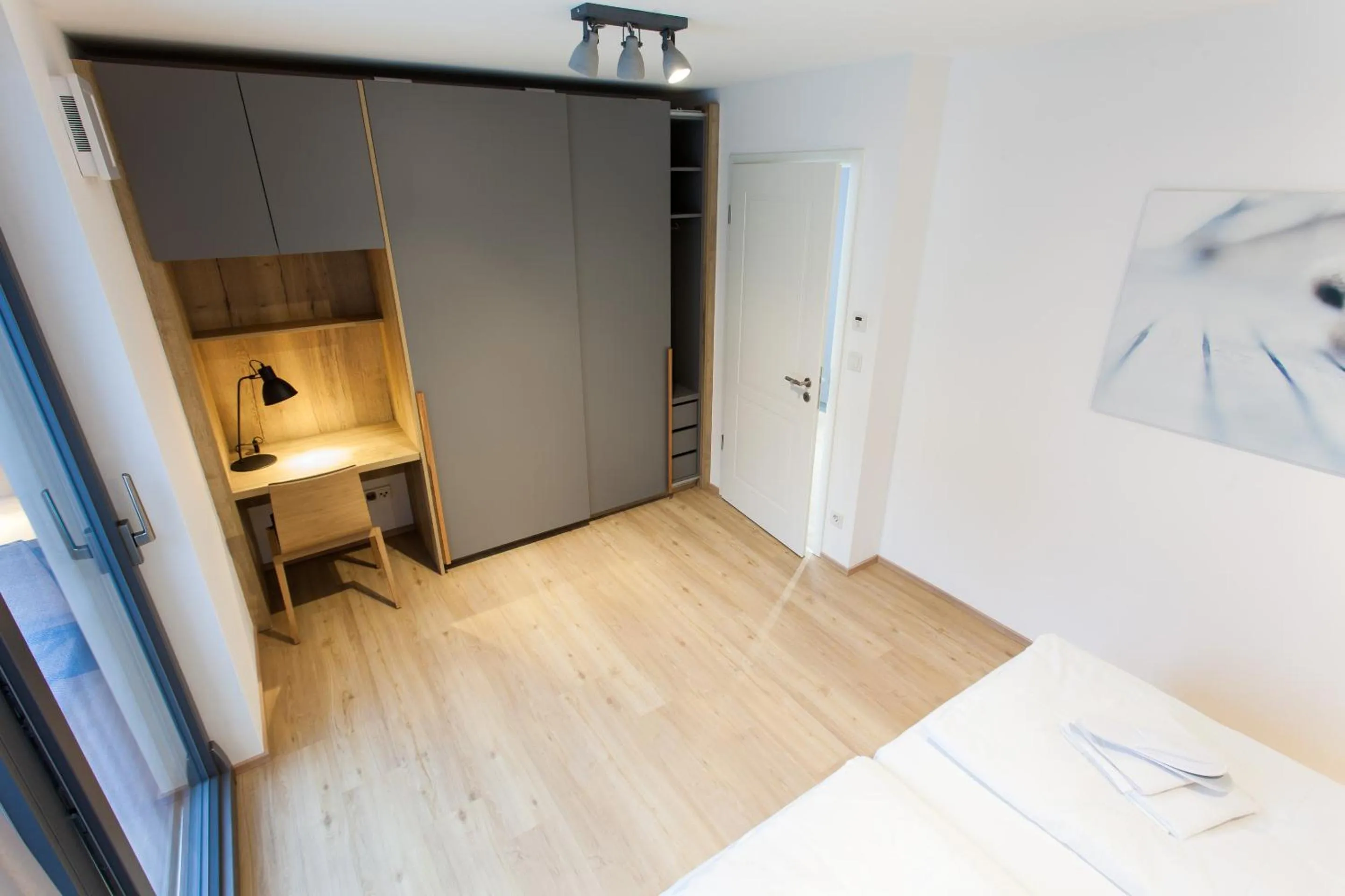 Bedroom, Bed in Marina Apartments Regensburg