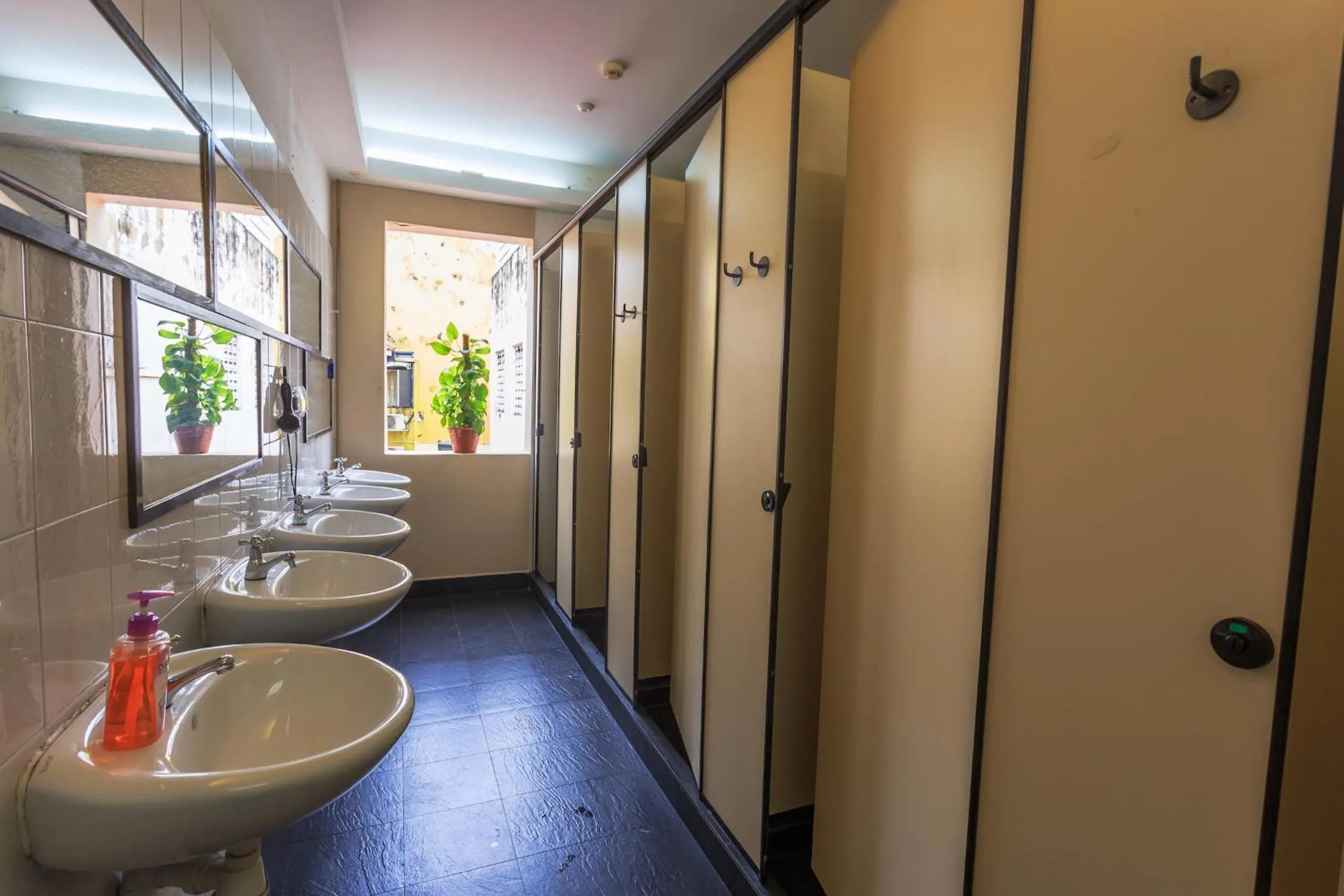 Bathroom in The Hive Singapore Hostel