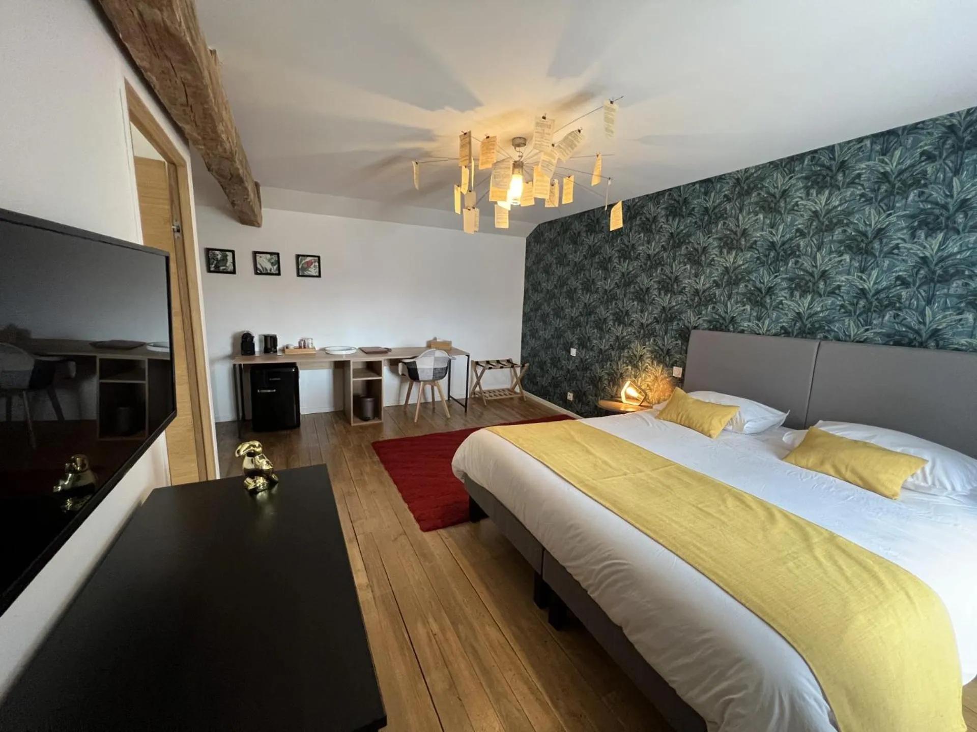 Bedroom, Bed in AU LOGIS DE BELLEFOIS - Chambres d'hôtes