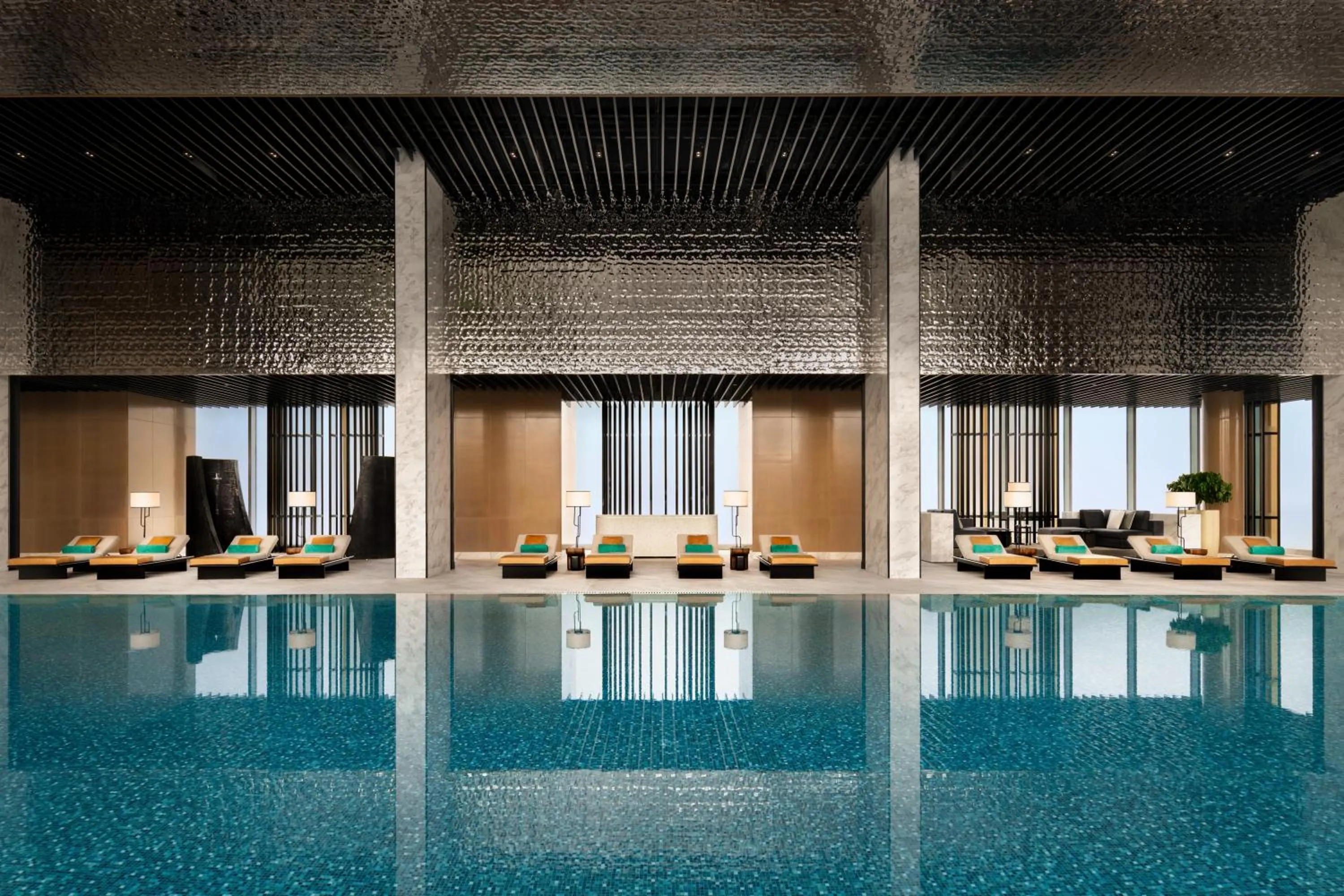 Swimming pool in Kempinski Hotel Hangzhou