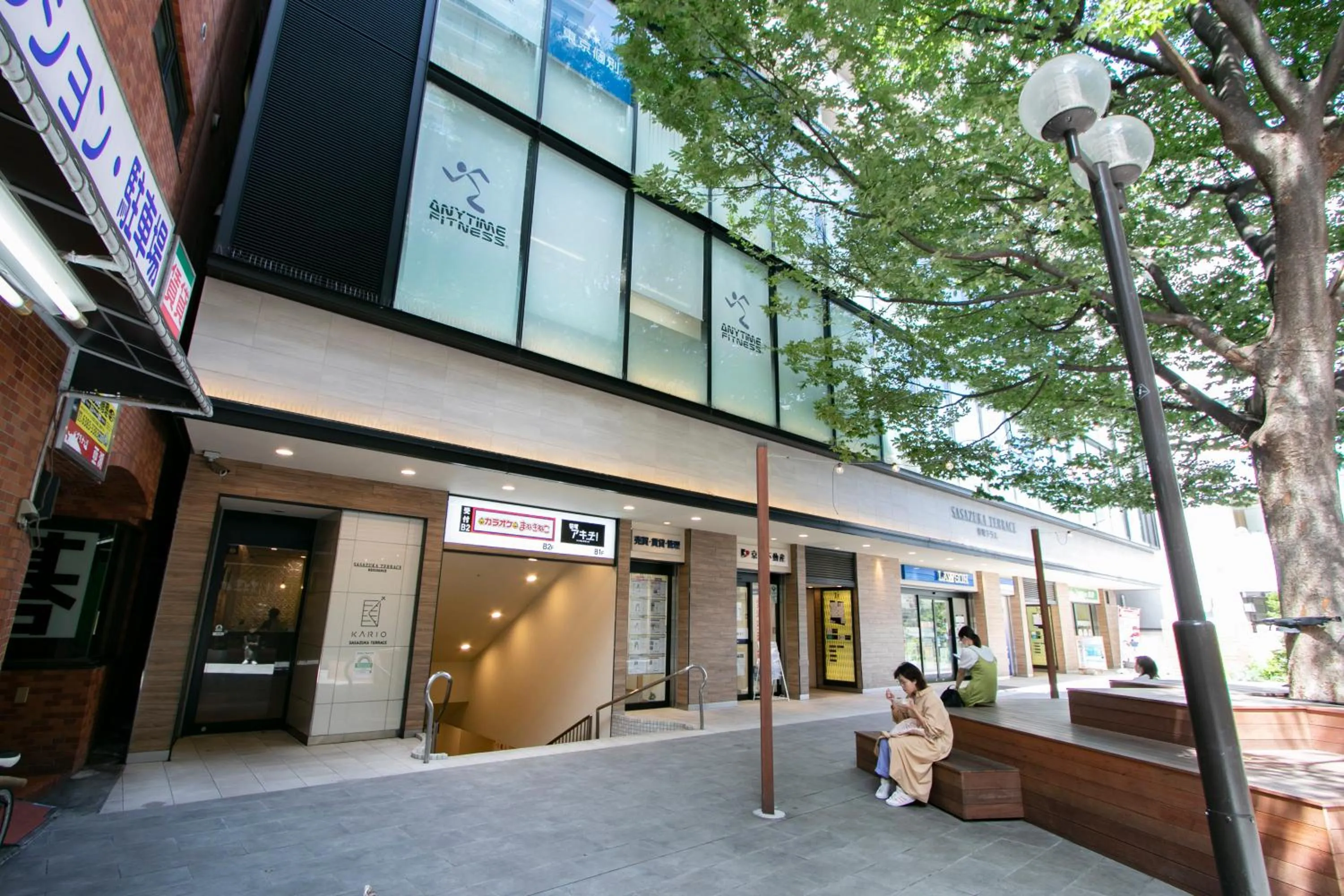 Property building in KARIO Sasazuka