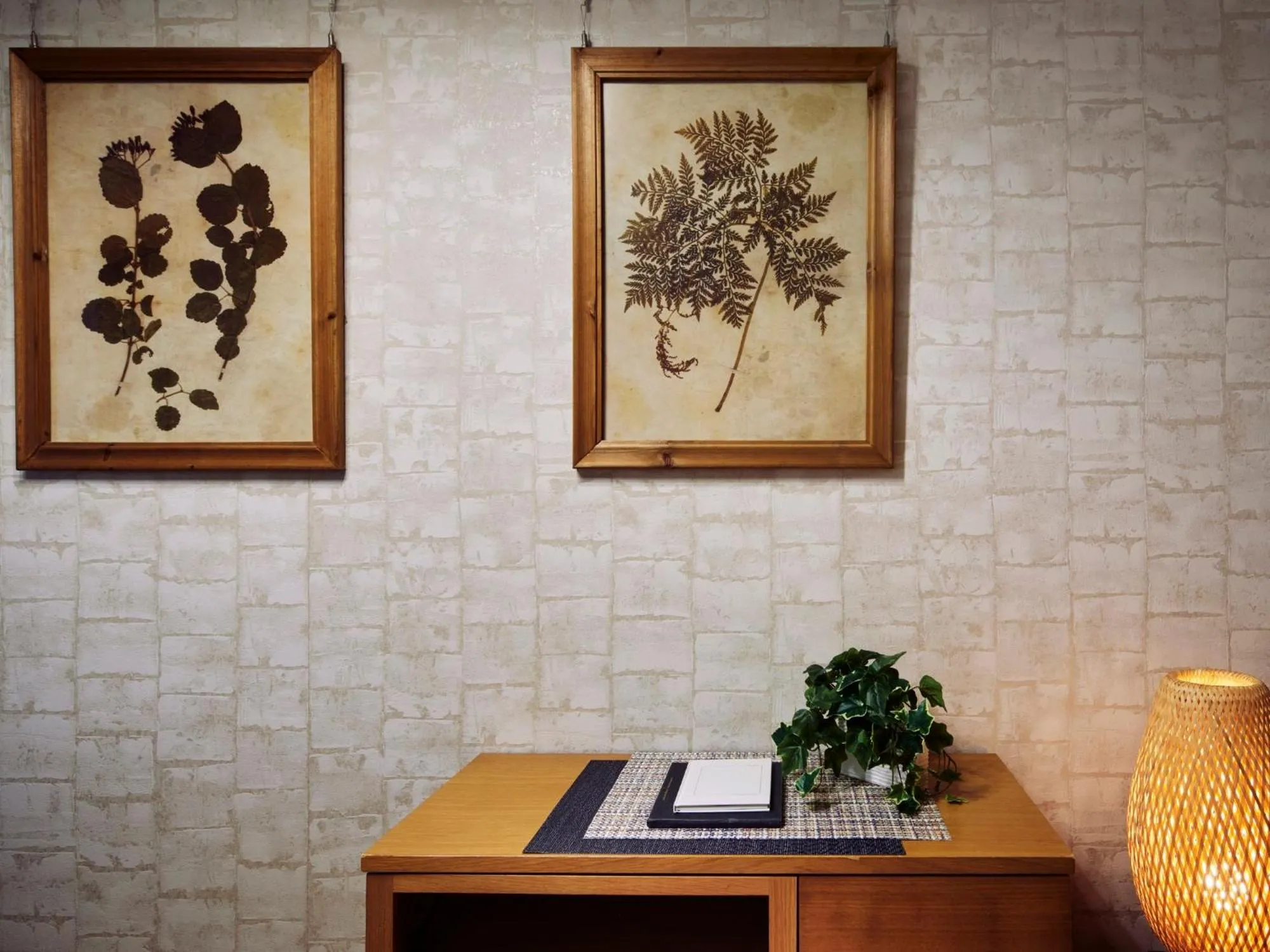 Decorative detail in KARIO Sasazuka