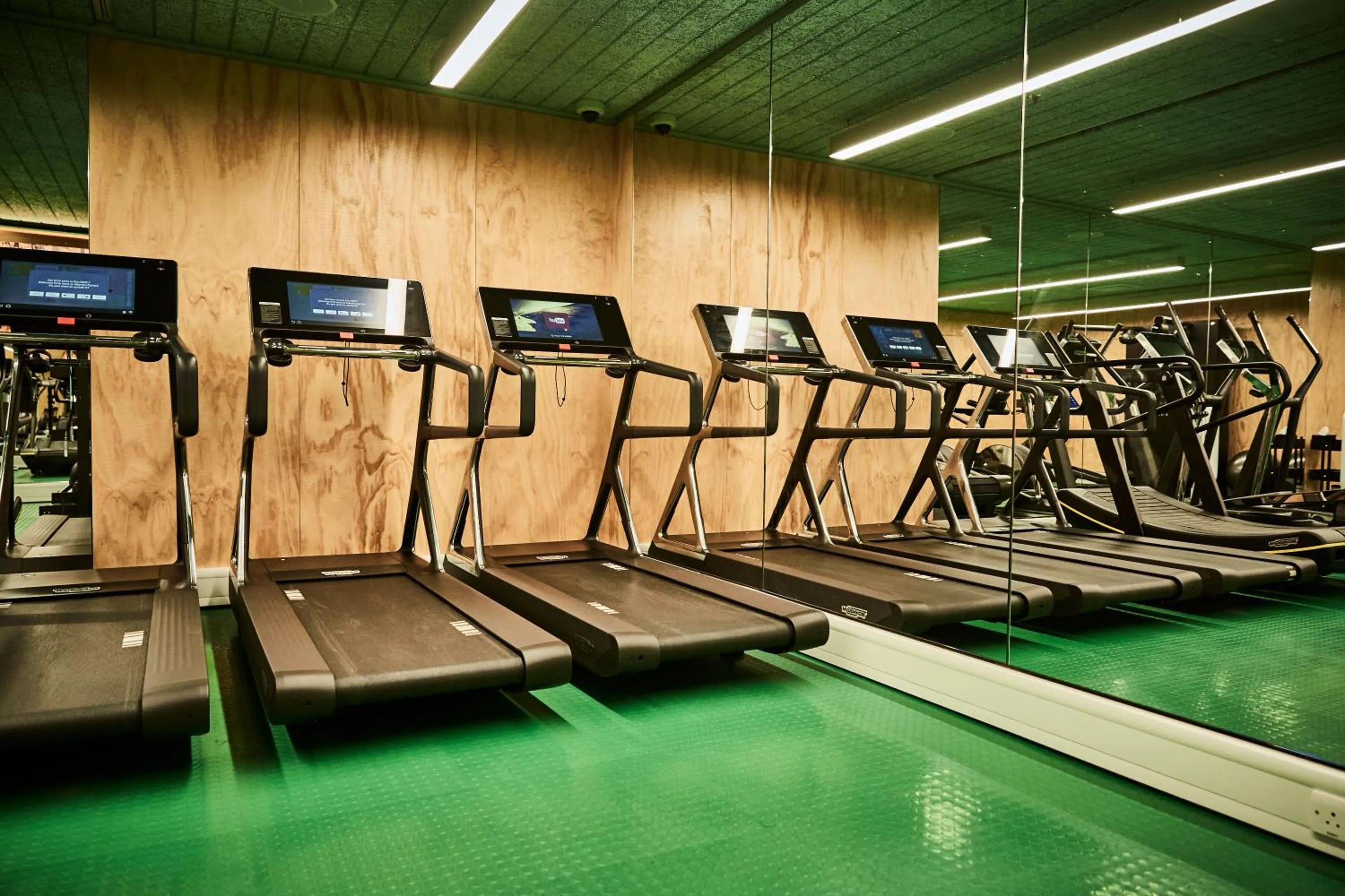 Fitness centre/facilities in The Standard London
